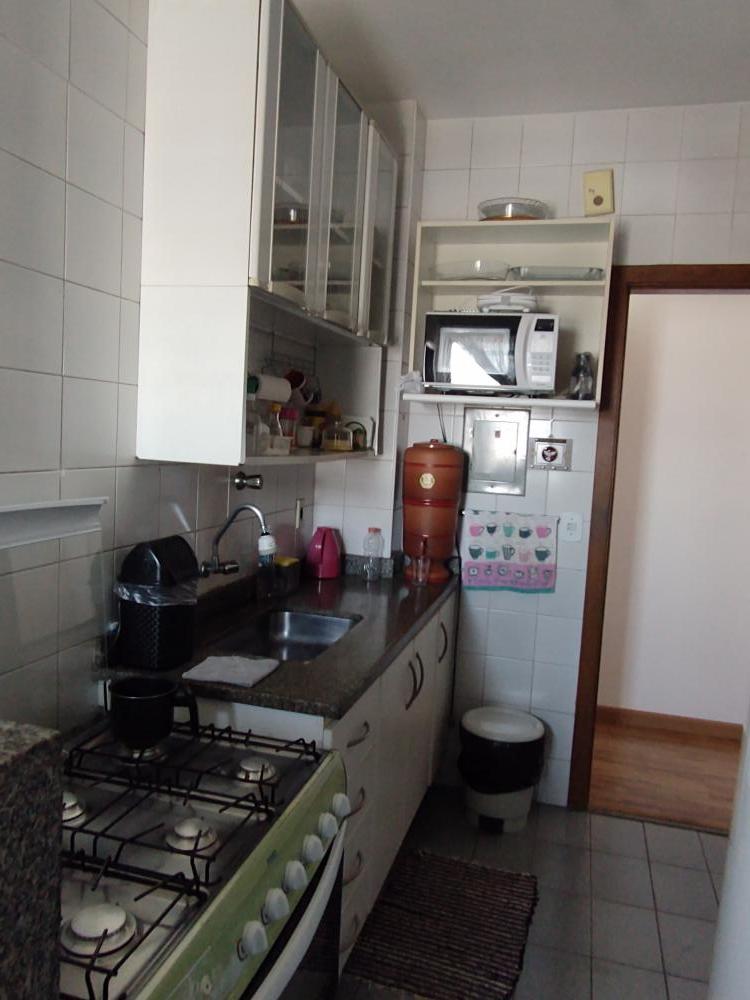 Apartamento à venda com 3 quartos, 77m² - Foto 4