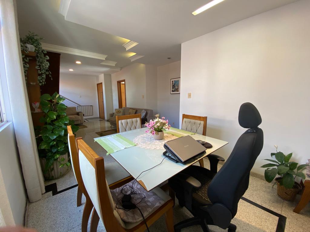 Apartamento à venda com 3 quartos, 171m² - Foto 3