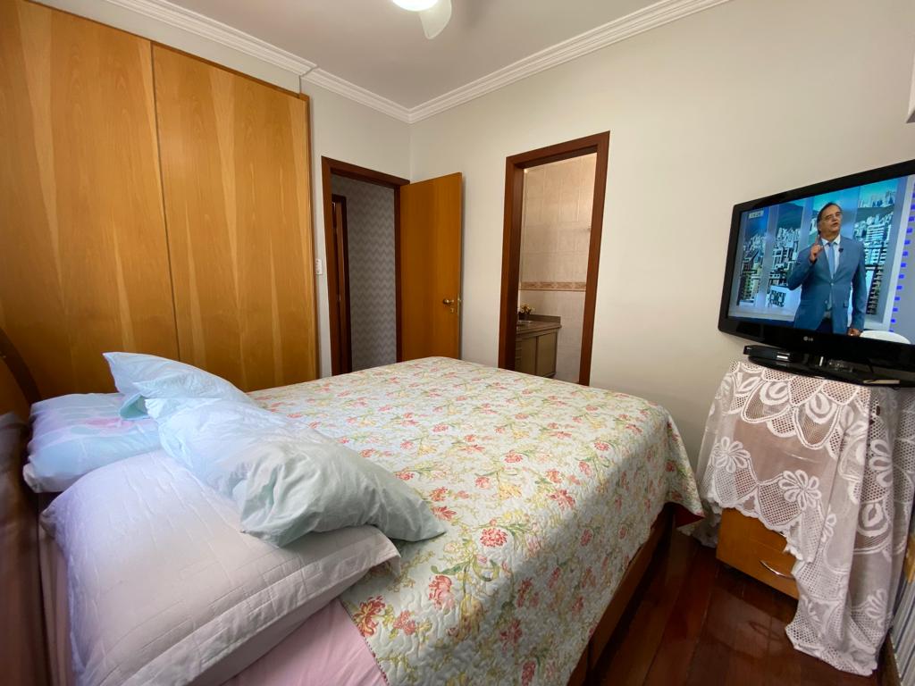 Apartamento à venda com 3 quartos, 171m² - Foto 9