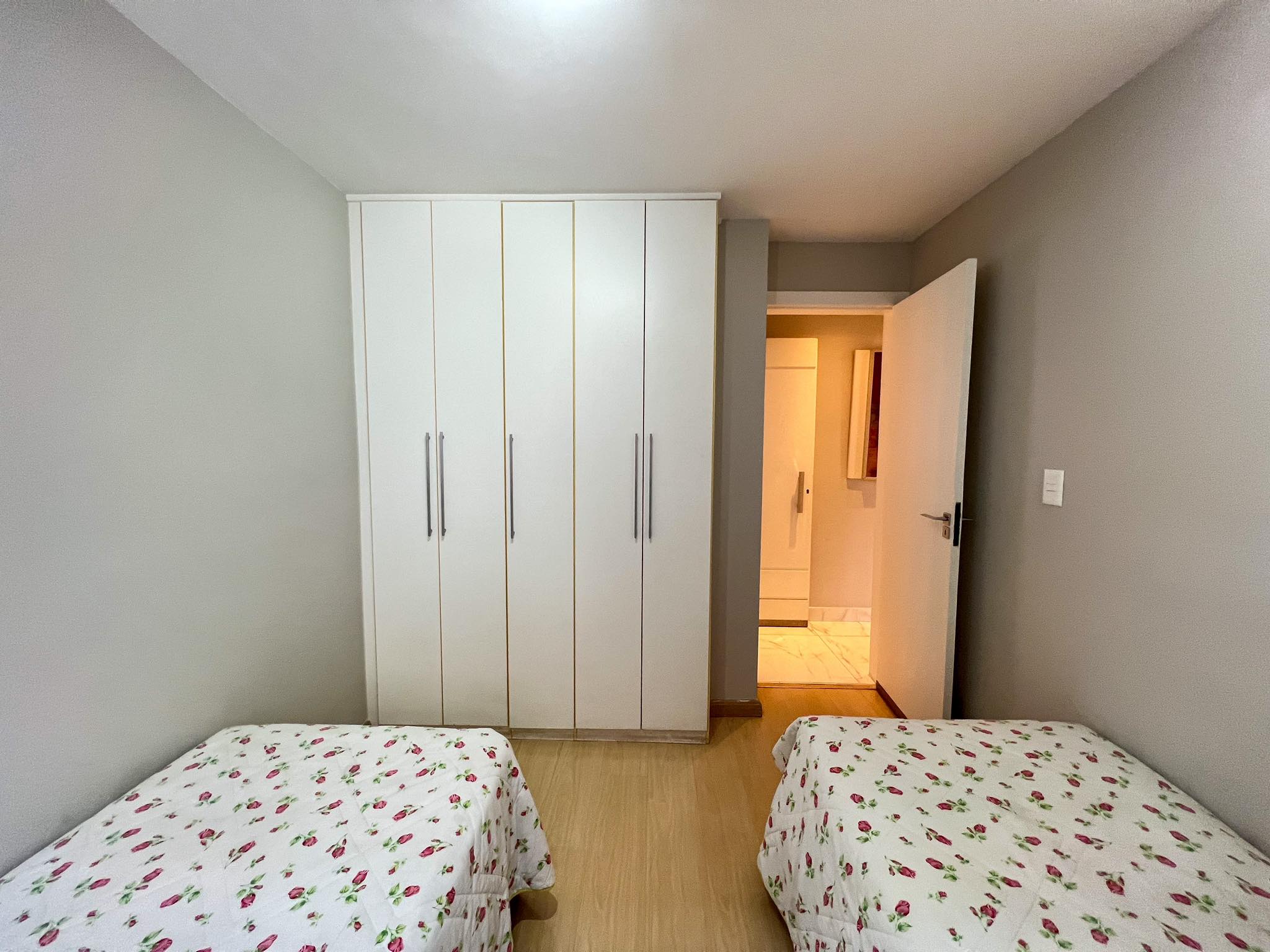 Apartamento à venda com 4 quartos, 195m² - Foto 13