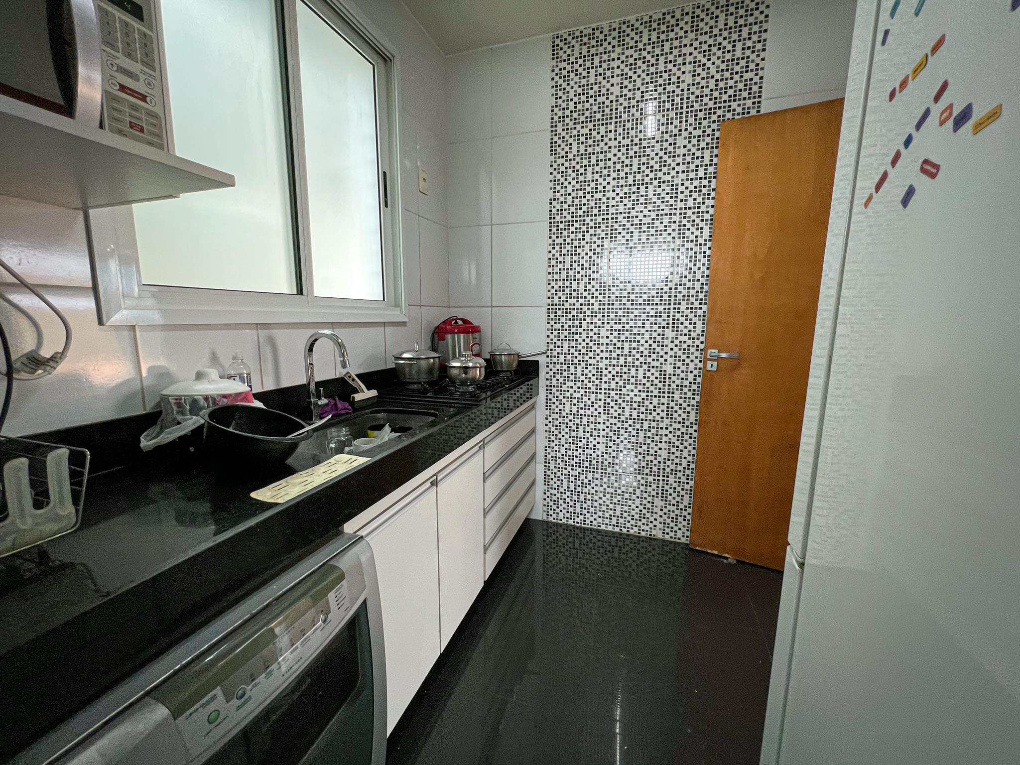 Apartamento à venda com 4 quartos, 226m² - Foto 4