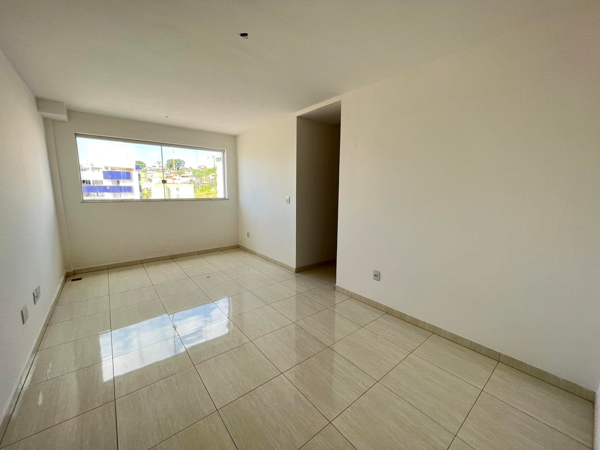 Apartamento à venda com 2 quartos, 65m² - Foto 1