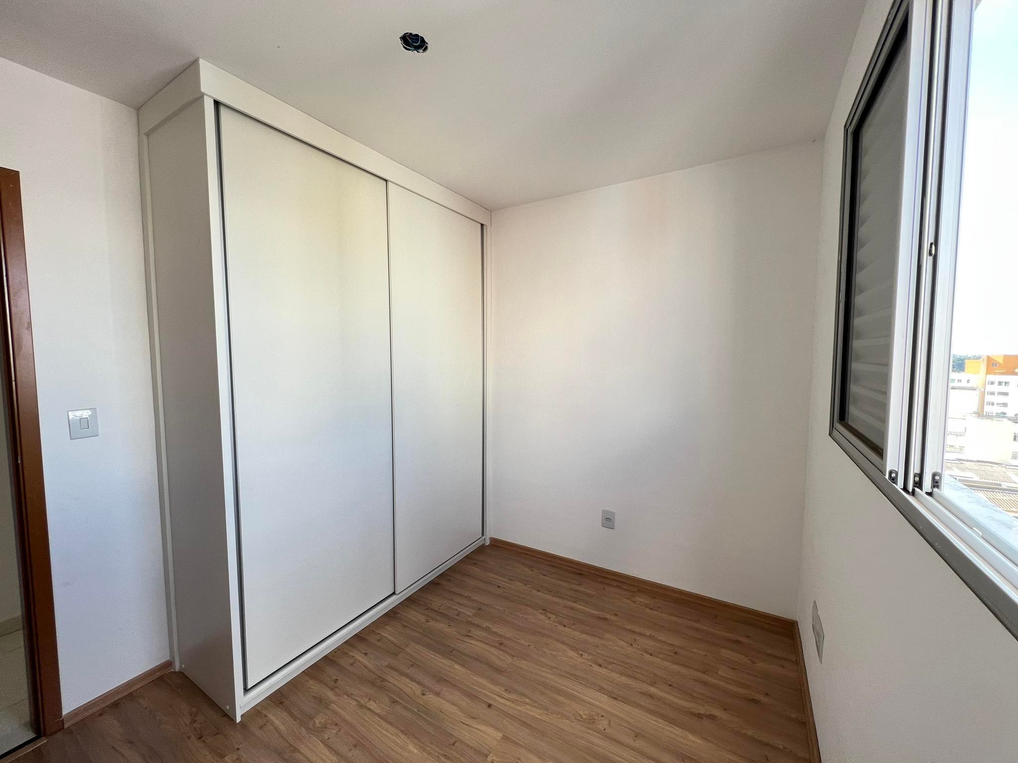 Apartamento à venda com 2 quartos, 65m² - Foto 11