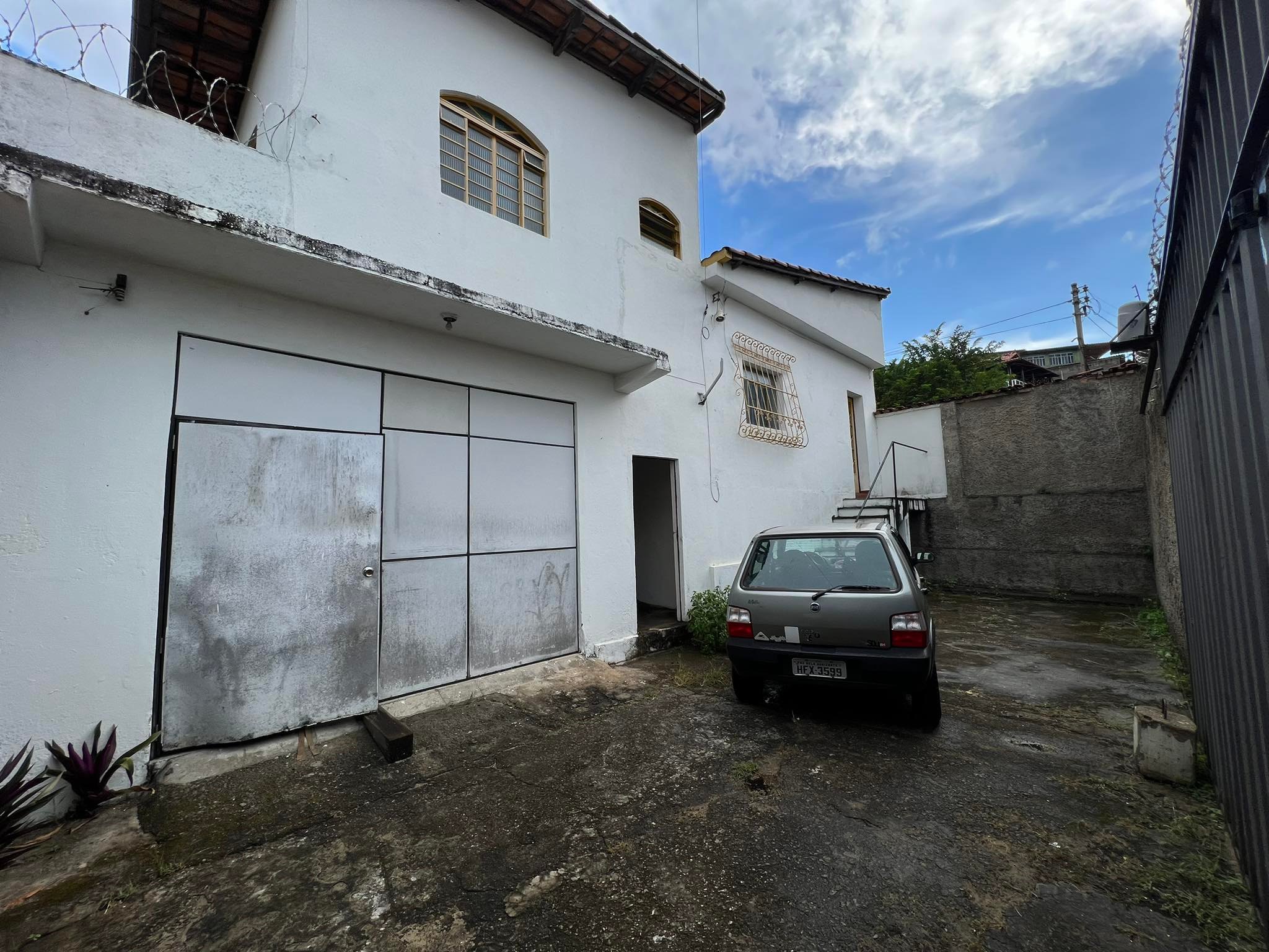 Casa à venda com 4 quartos, 275m² - Foto 7