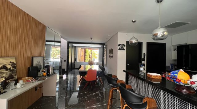 Casa à venda com 4 quartos, 215m² - Foto 7