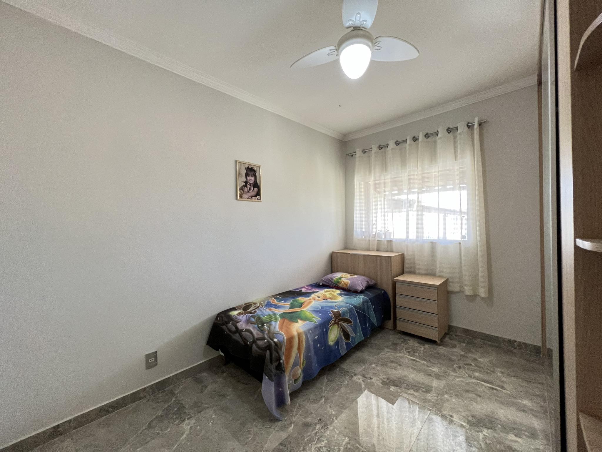 Casa à venda com 4 quartos, 300m² - Foto 4