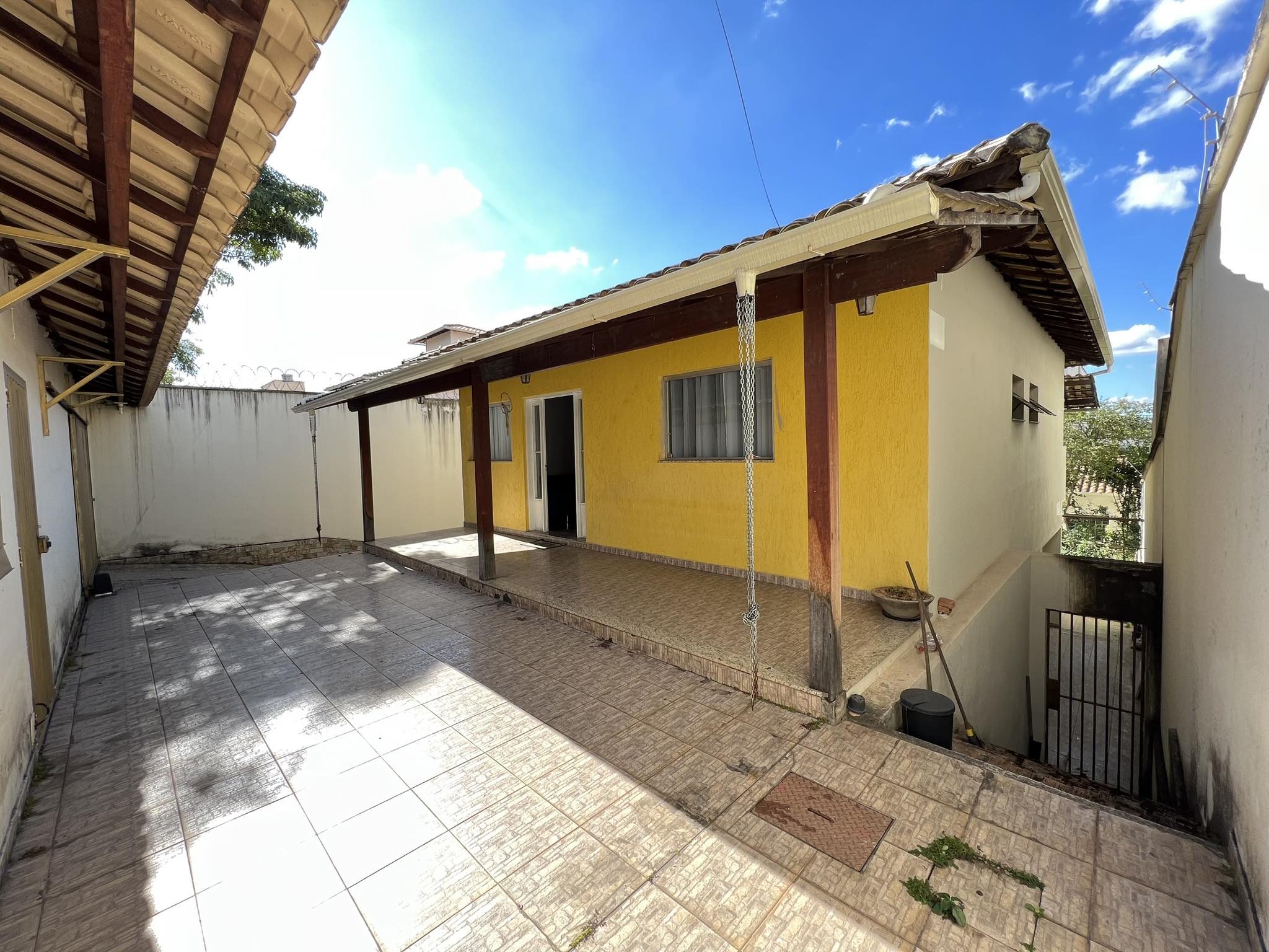 Casa à venda com 4 quartos, 300m² - Foto 17