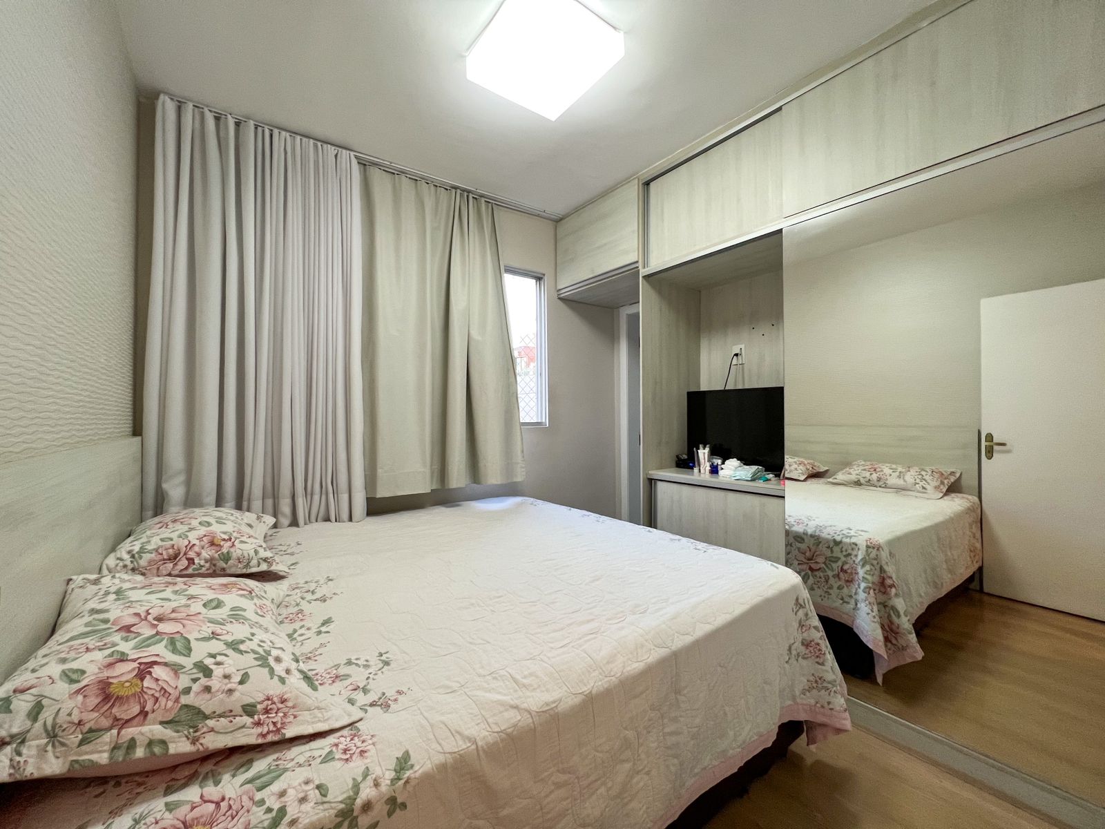 Apartamento à venda com 2 quartos, 67m² - Foto 6