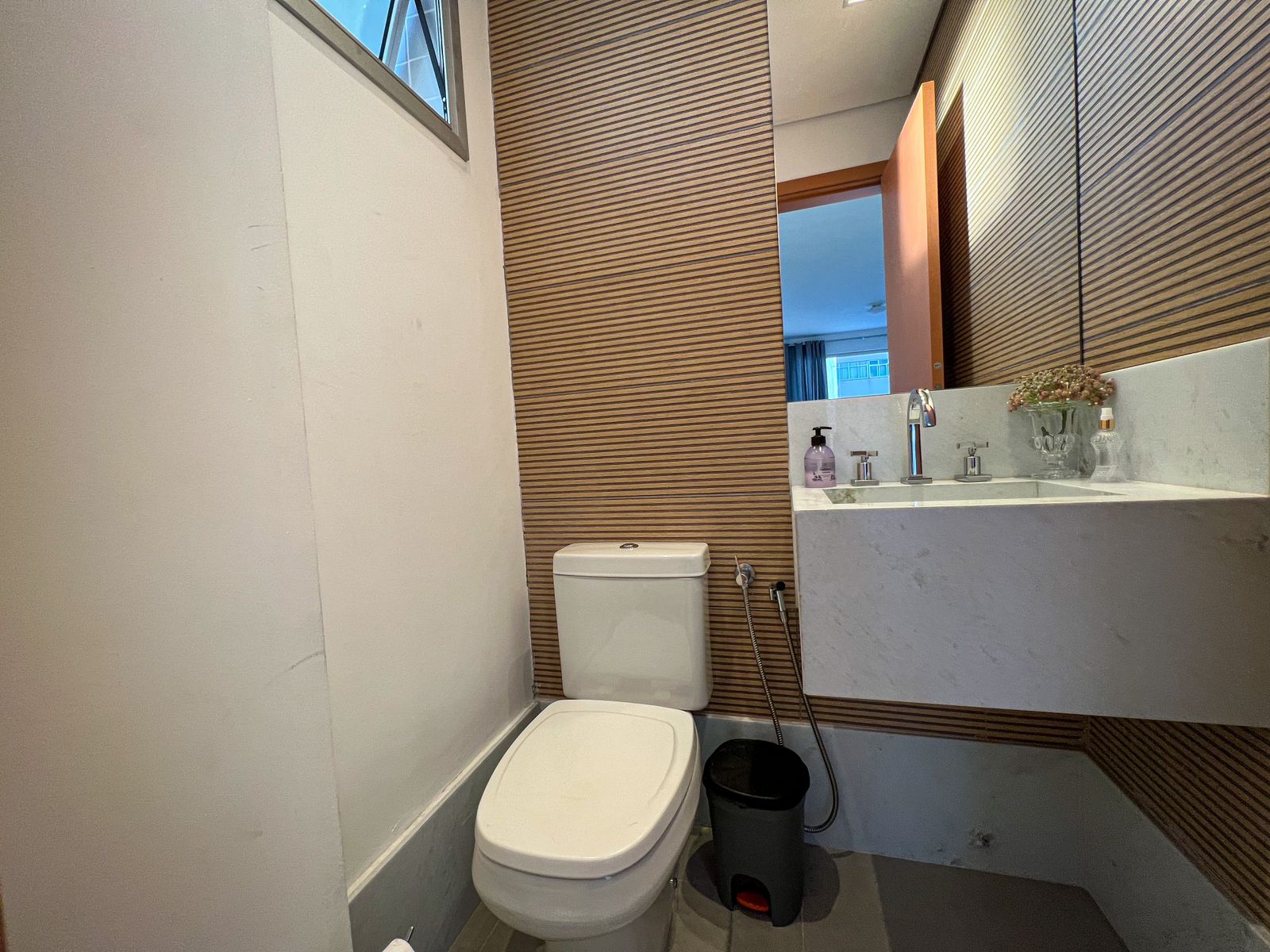 Apartamento à venda com 3 quartos, 187m² - Foto 12