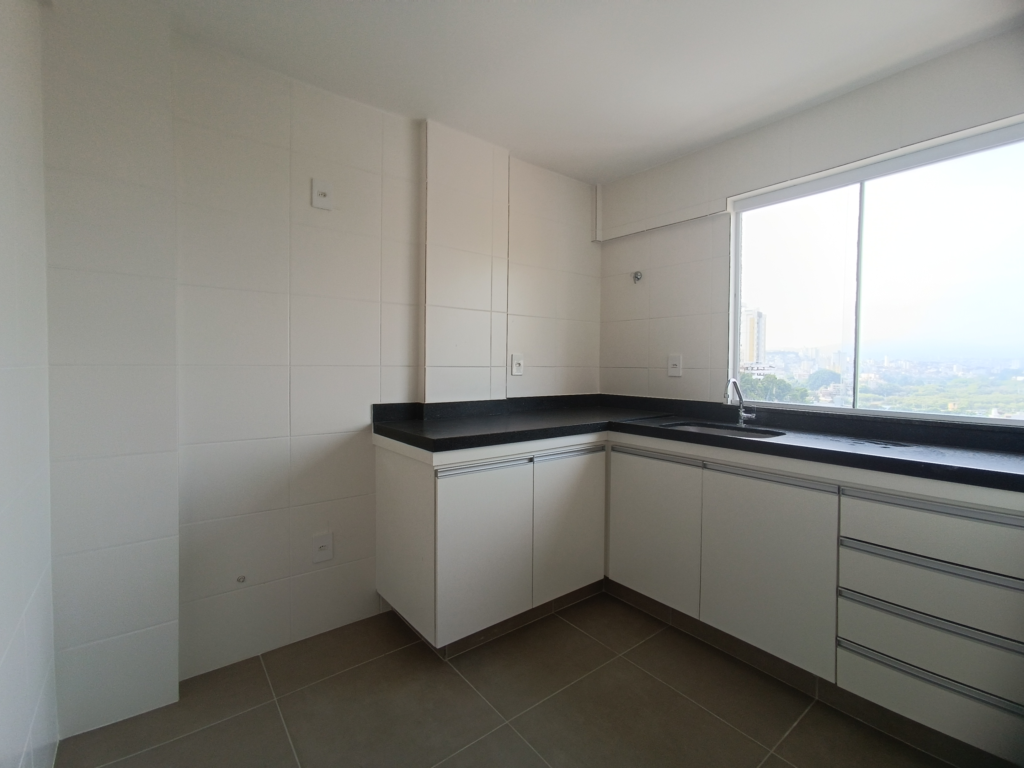 Apartamento à venda com 3 quartos, 141m² - Foto 11