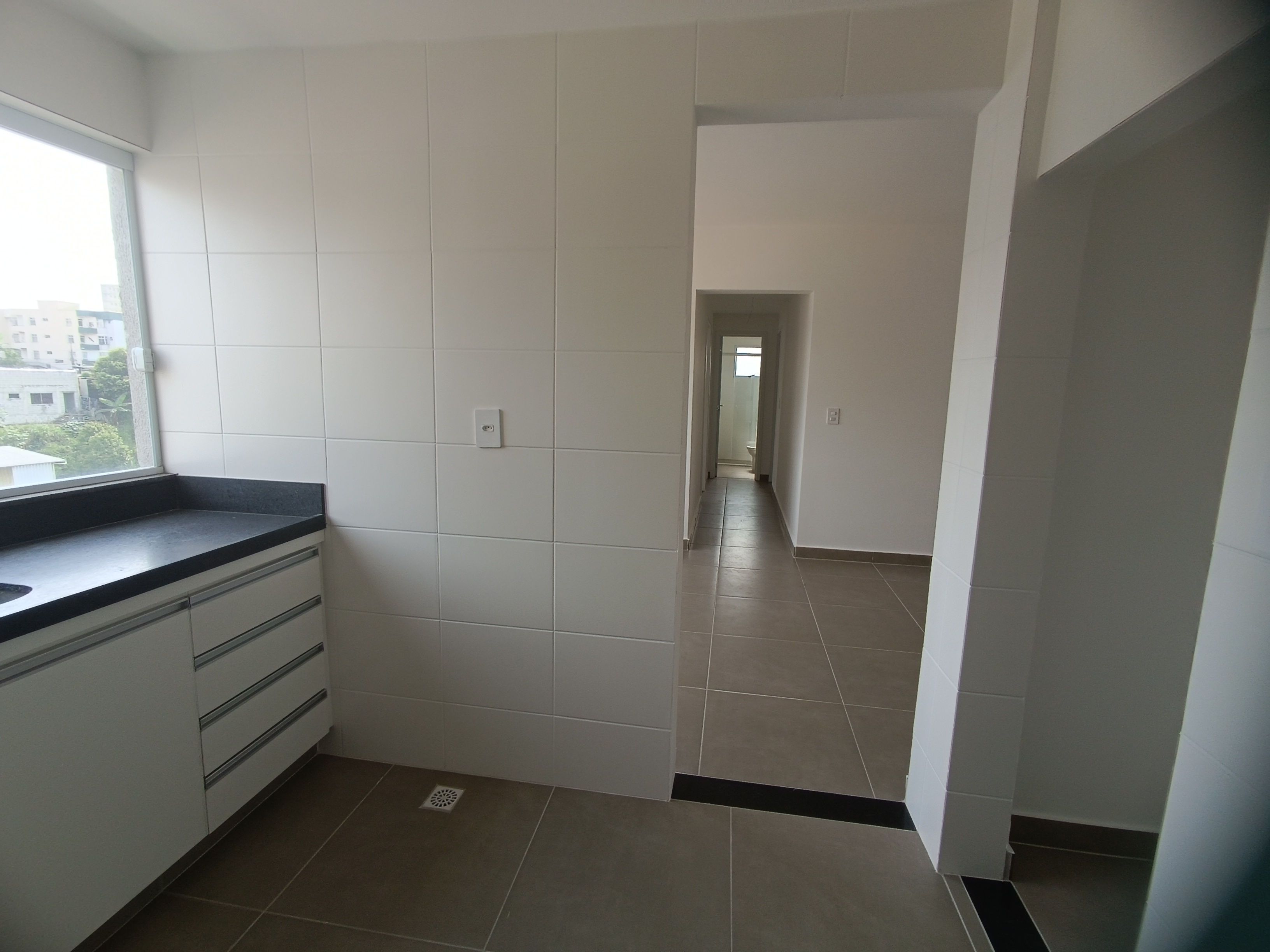 Apartamento à venda com 3 quartos, 141m² - Foto 4