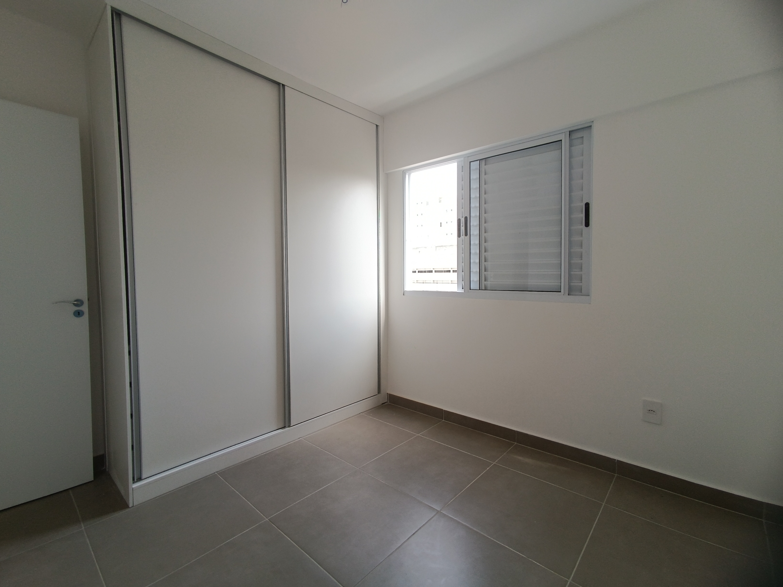 Apartamento à venda com 3 quartos, 141m² - Foto 9