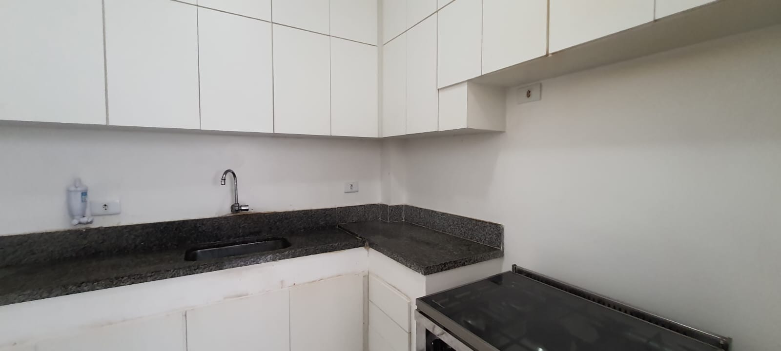 DANIEL DIAS CORRETOR CRECI/RJ Nº 69.332 - VENDO - APARTAMENTO - RUA BULHÕES DE CARVALHO Nº 527 - COPACABANA/RJ.