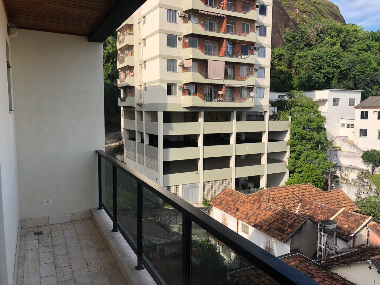 DANIEL DIAS CORRETOR CRECI/RJ Nº 69.332 - VENDE OU ALUGA - COBERTURA DUPLEX - RUA VALPARAISO - TIJUCA/RJ.