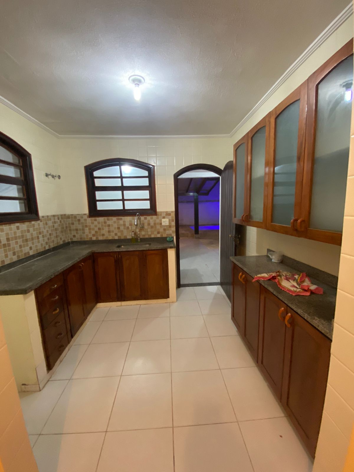 DANIEL DIAS CORRETOR CRECI/RJ Nº 69.332 - VENDE OU ALUGA - CASA DUPLEX - RUA TROVADOR JOSÉ NEAGLE - MARAZUL - PIRATININGA - NITERÓI/RJ.