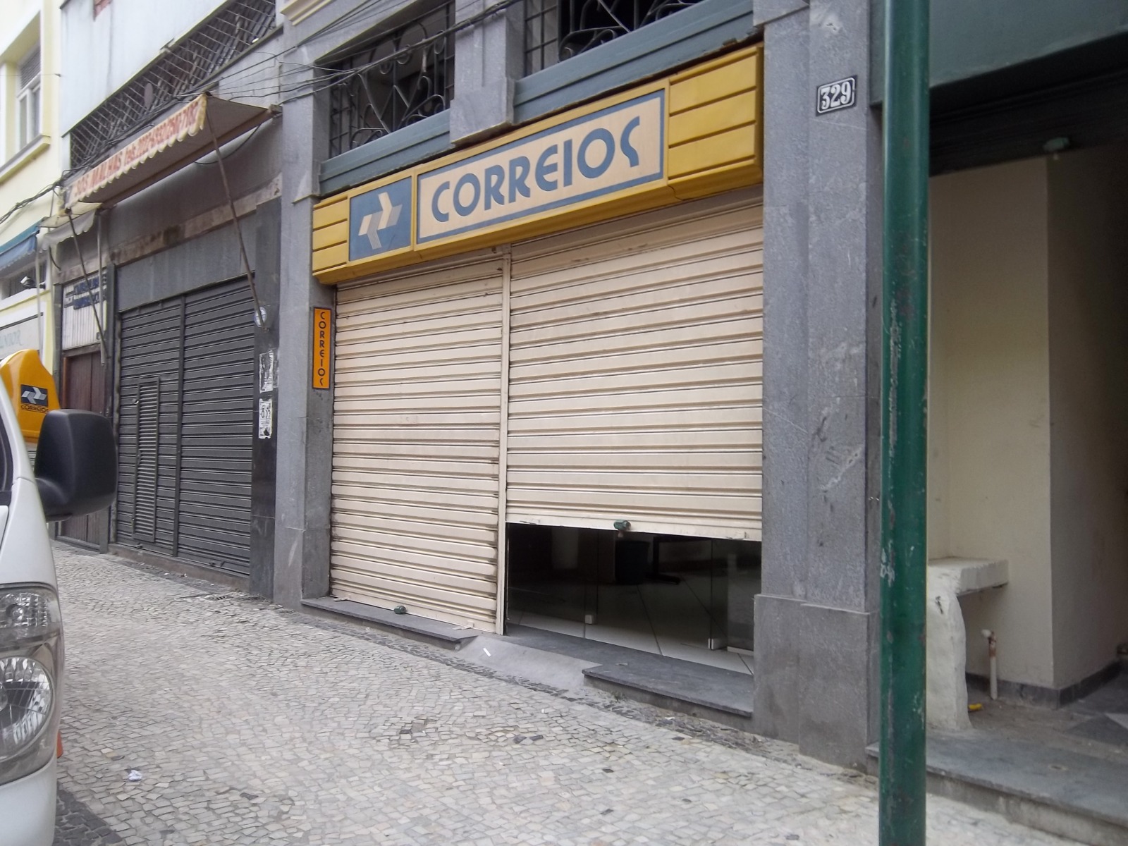 DANIEL DIAS  CORRETOR CRECI/RJ Nº 69.332 - VENDE - PRÉDIO - RUA BUENOS AIRES Nº 329 - CENTRO/RJ.
