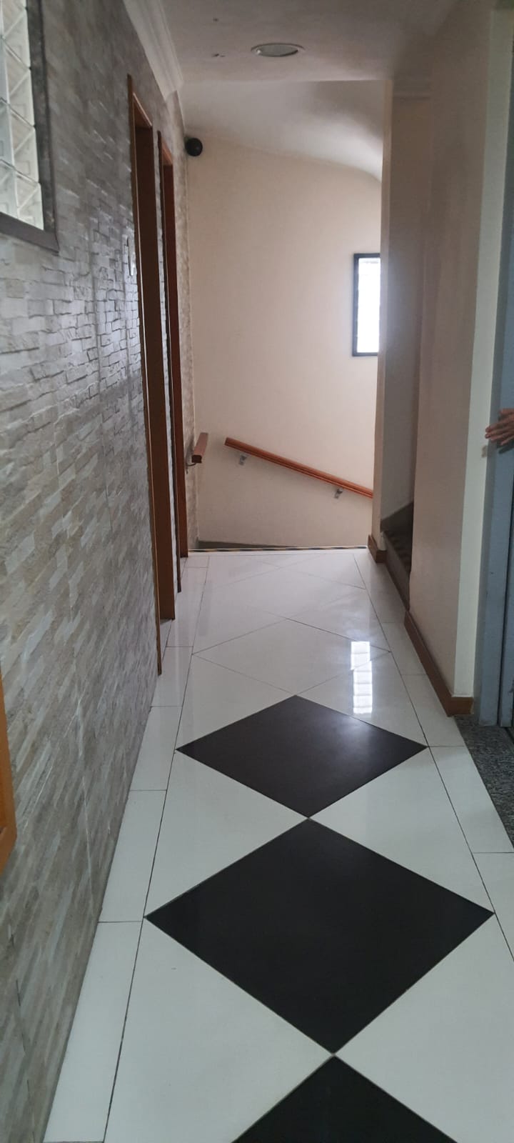 VENDO - SALA COMERCIAL - COM EXCLUSIVIDADE - RUA URUGUAIANA Nº 13 - CENTRO/RJ.