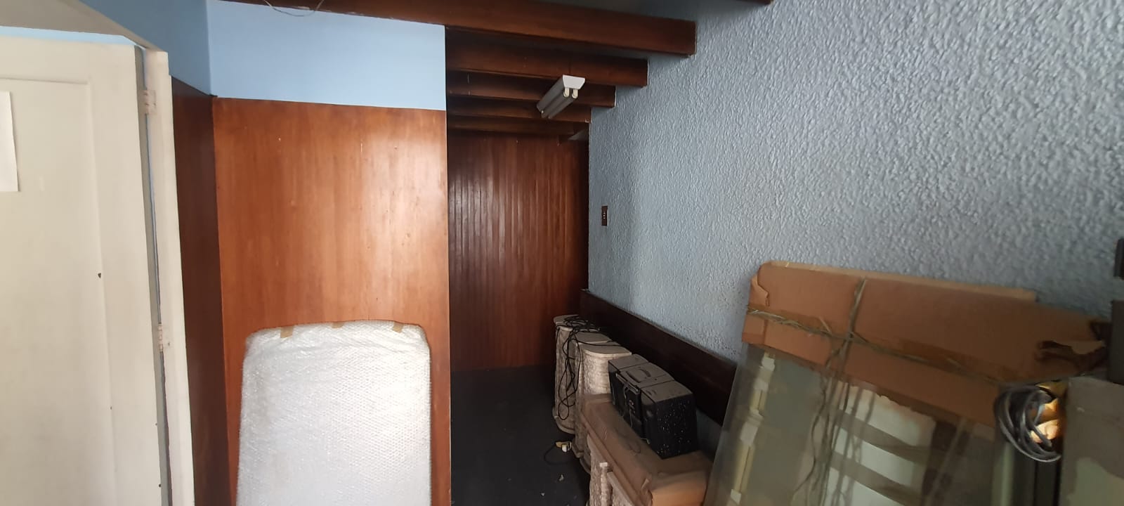 VENDO - SALA COMERCIAL - COM EXCLUSIVIDADE - RUA URUGUAIANA Nº 13 - CENTRO/RJ.