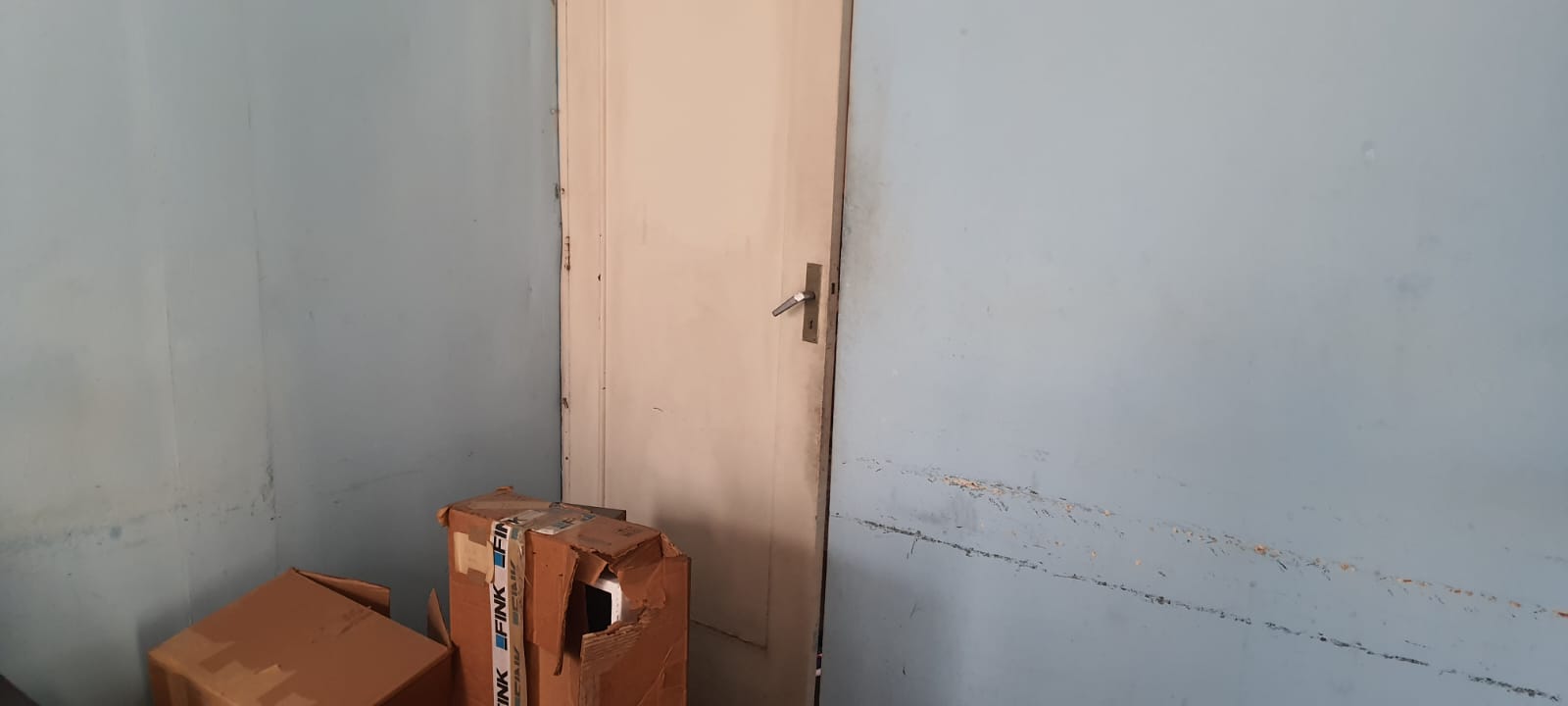 VENDO - SALA COMERCIAL - COM EXCLUSIVIDADE - RUA URUGUAIANA Nº 13 - CENTRO/RJ.