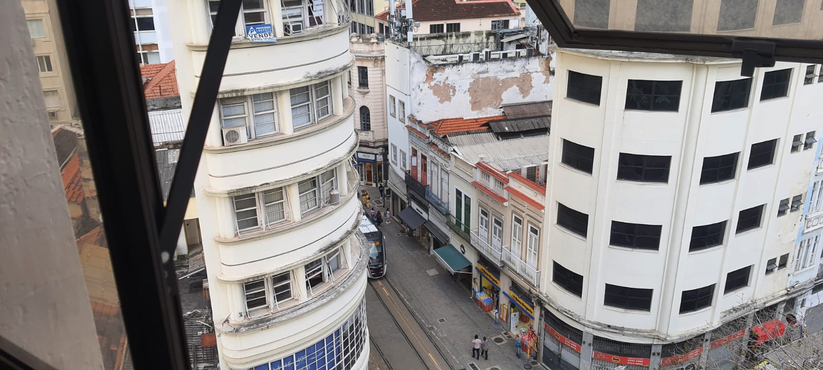VENDO - SALA COMERCIAL - COM EXCLUSIVIDADE - RUA URUGUAIANA Nº 13 - CENTRO/RJ.