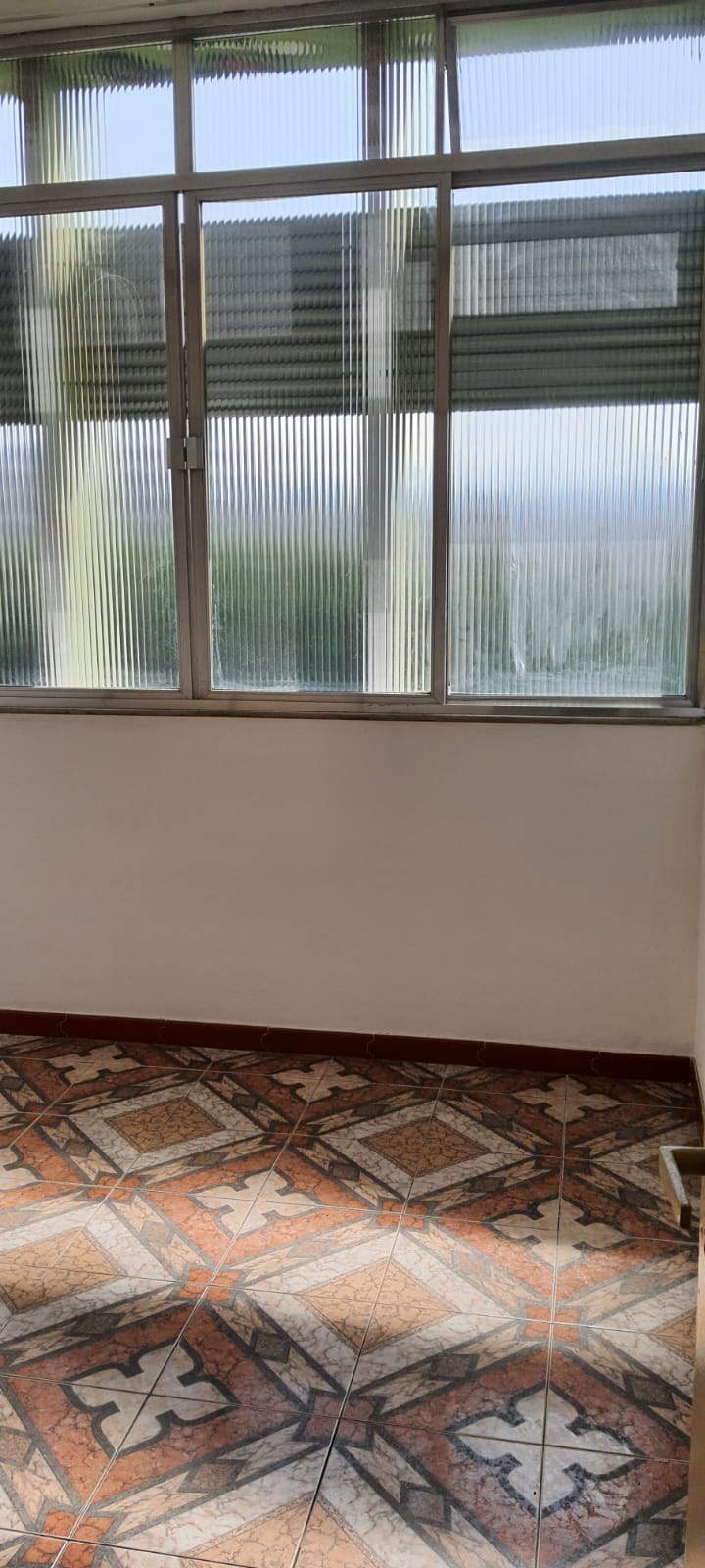 VENDE - APARTAMENTO - RUA UBALDINO DO AMARAL Nº 80 - CENTRO/RJ. 