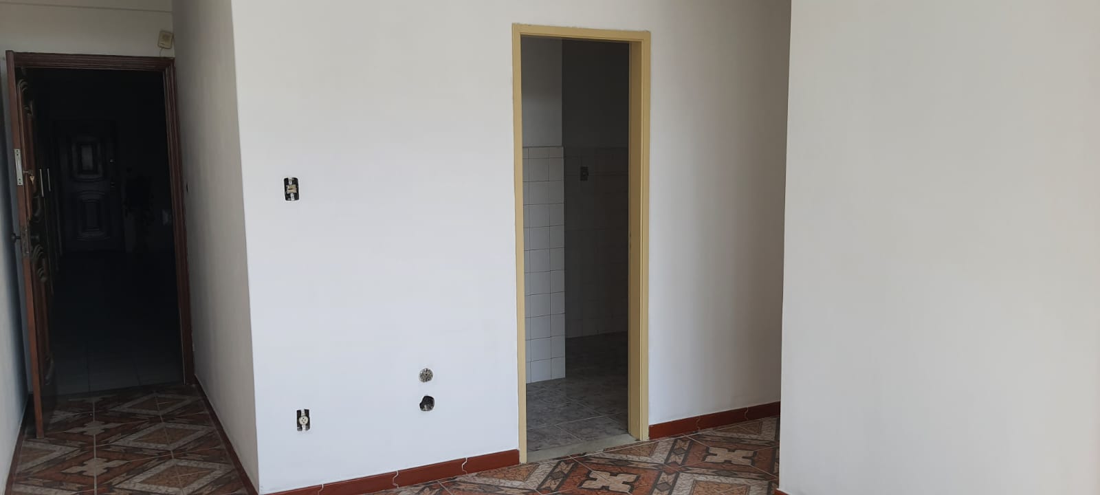 VENDE - APARTAMENTO - RUA UBALDINO DO AMARAL Nº 80 - CENTRO/RJ. 