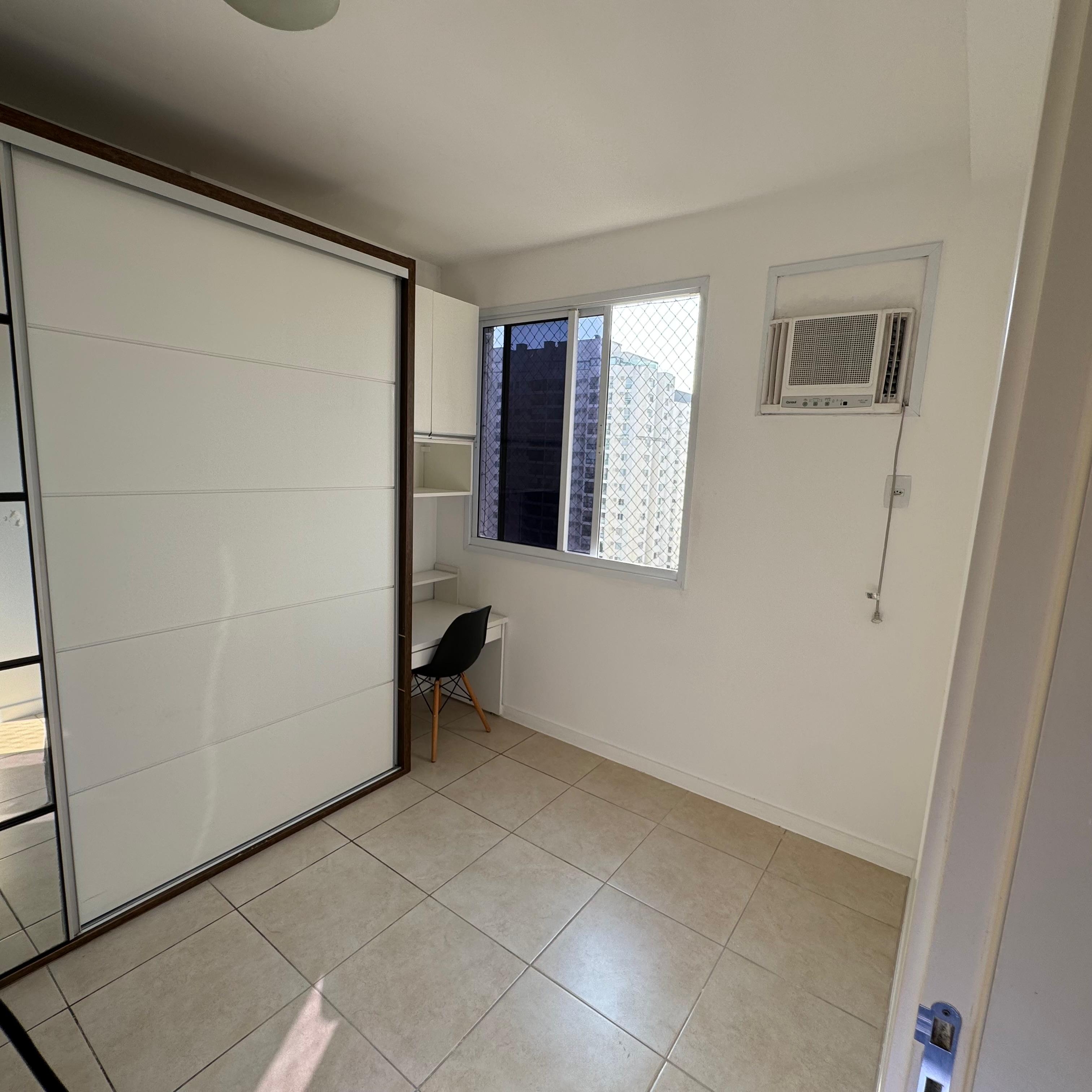 VENDO - APARTAMENTO - AVENIDA VICE PRESIDENTE JOSE ALENCAR JACAREGUÁ/RJ.