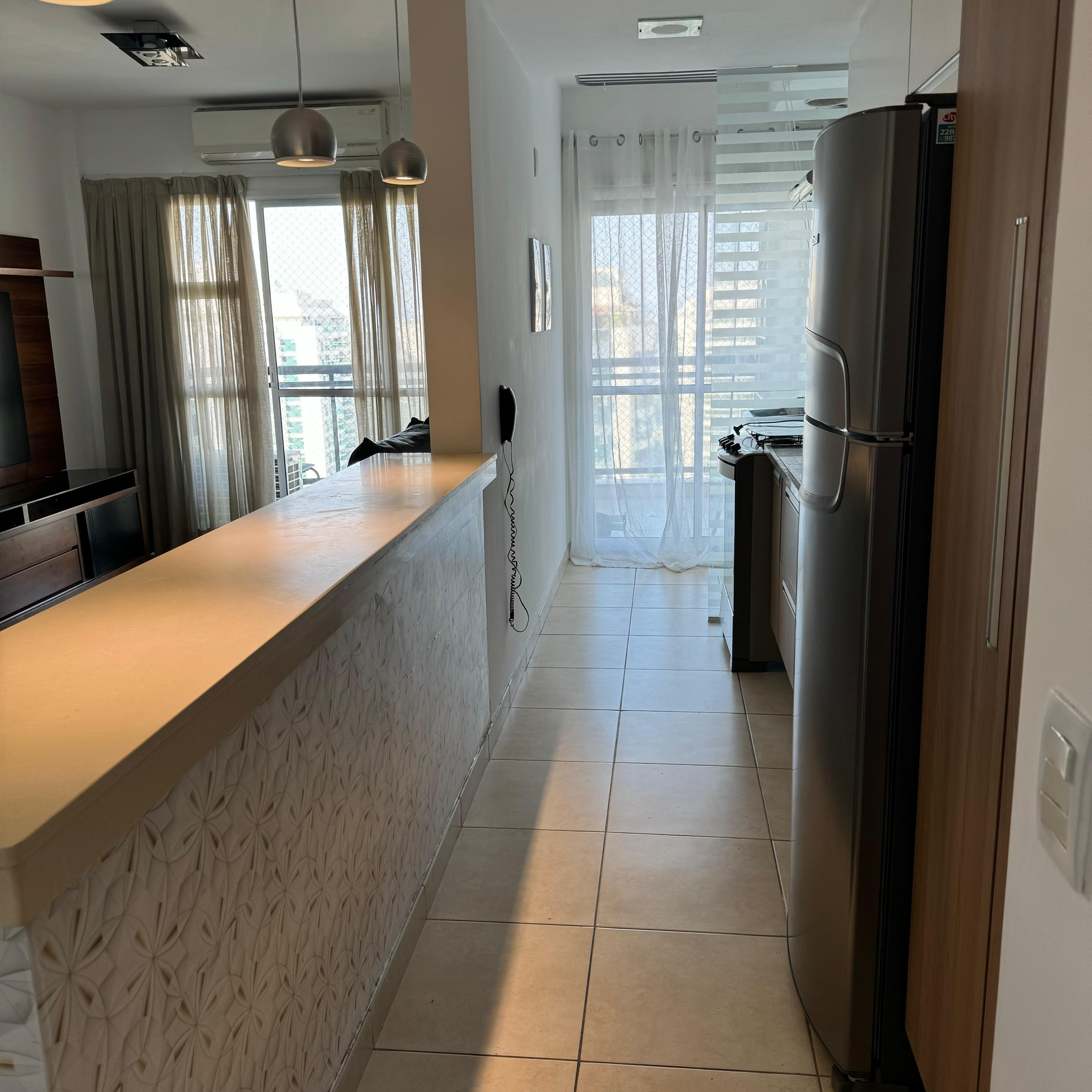 VENDO - APARTAMENTO - AVENIDA VICE PRESIDENTE JOSE ALENCAR JACAREGUÁ/RJ.
