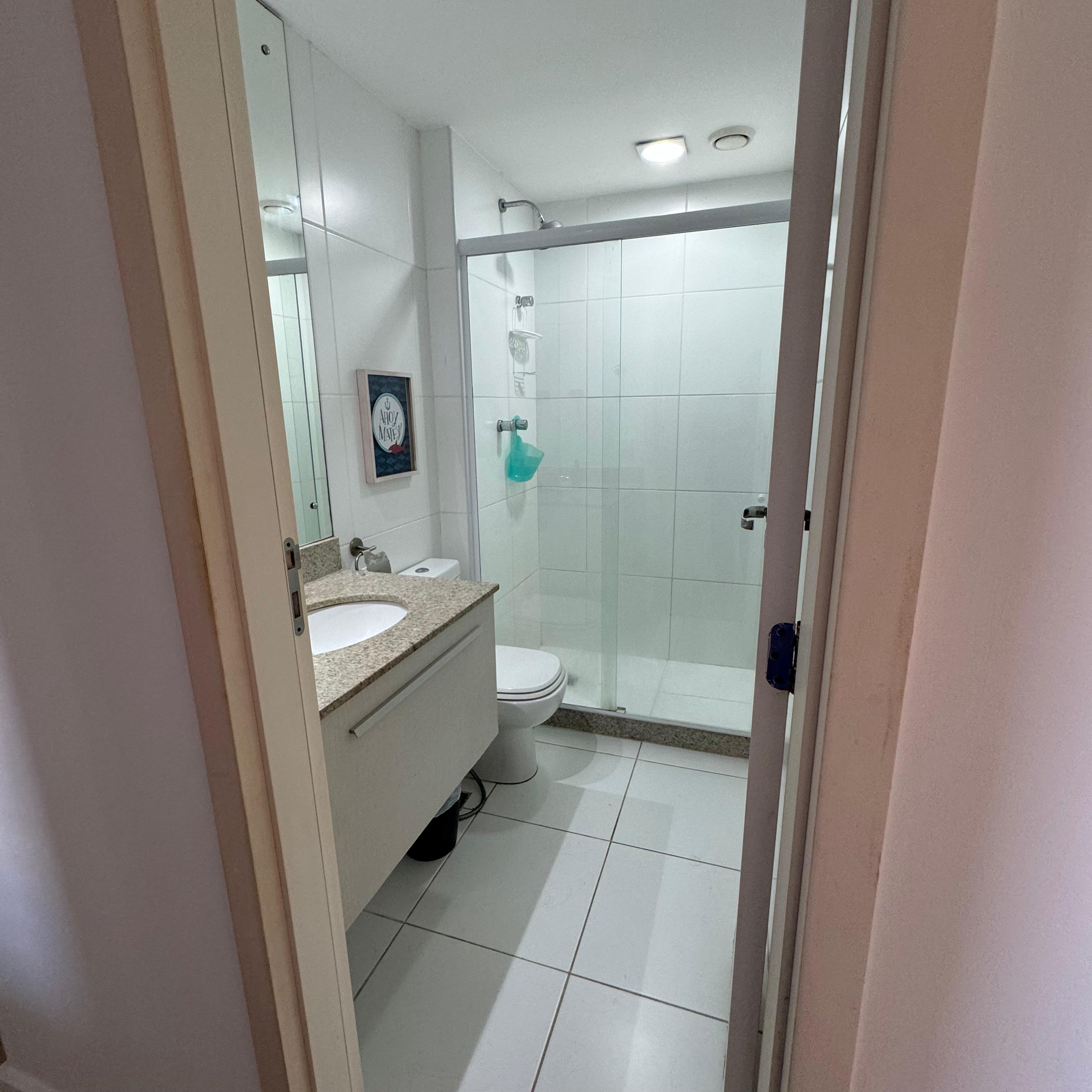 VENDO - APARTAMENTO - AVENIDA VICE PRESIDENTE JOSE ALENCAR JACAREGUÁ/RJ.