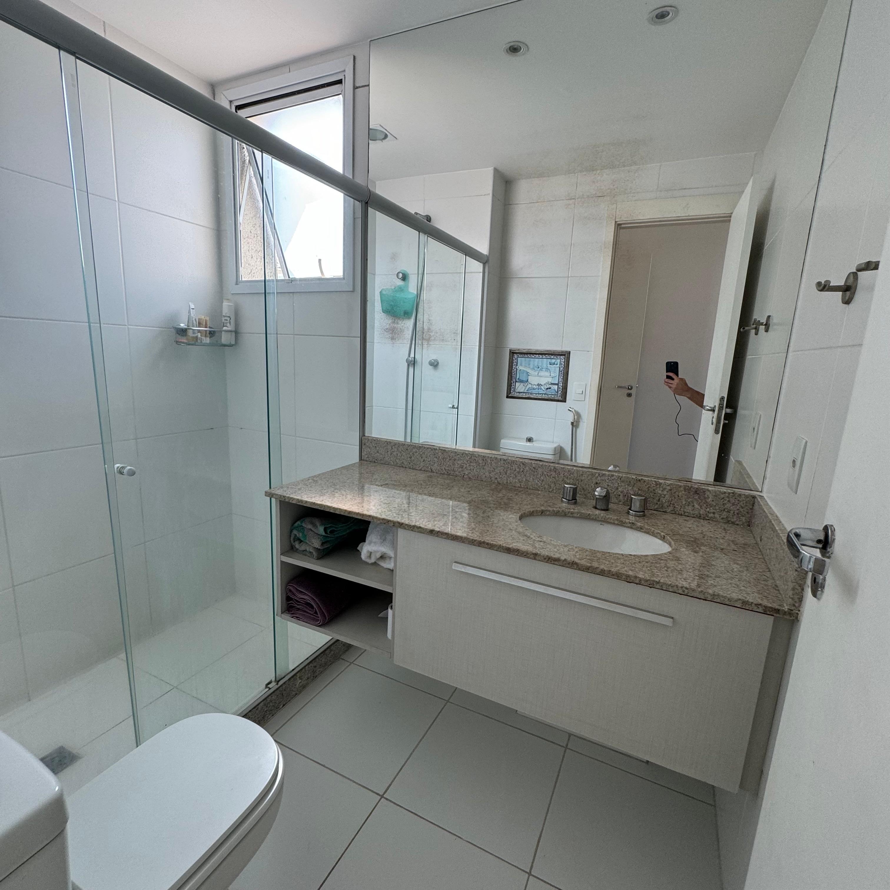 VENDO - APARTAMENTO - AVENIDA VICE PRESIDENTE JOSE ALENCAR JACAREGUÁ/RJ.