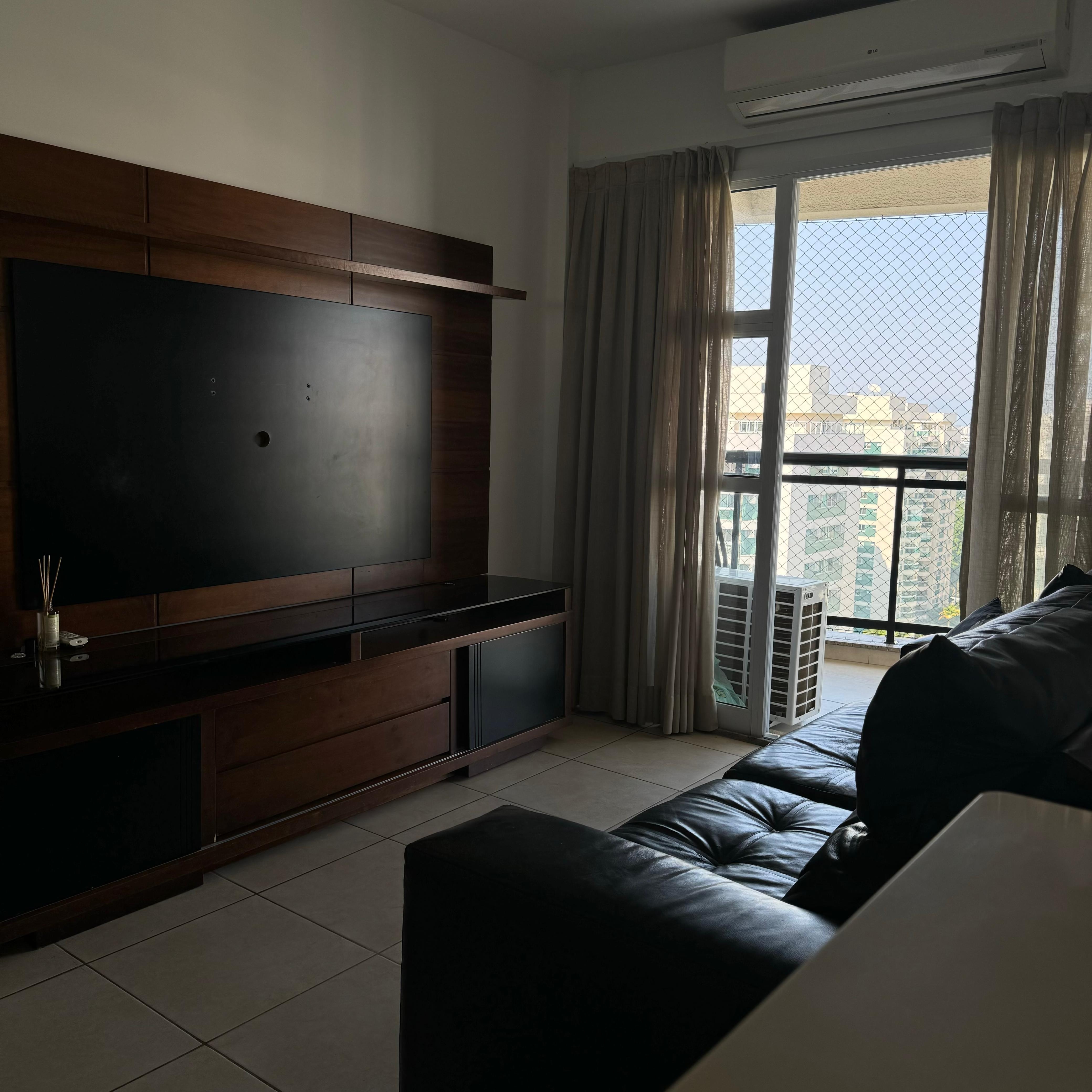 VENDO - APARTAMENTO - AVENIDA VICE PRESIDENTE JOSE ALENCAR JACAREGUÁ/RJ.