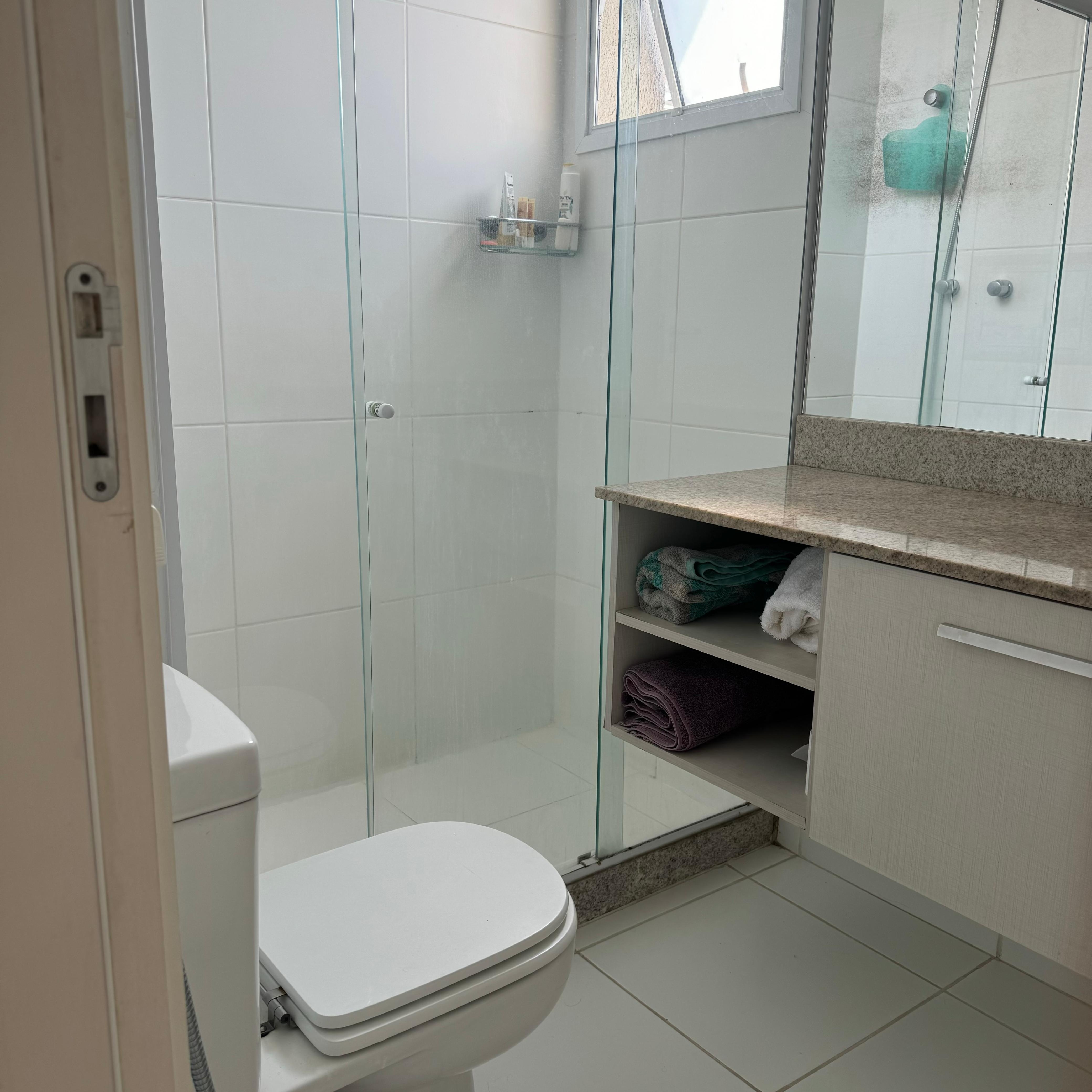 VENDO - APARTAMENTO - AVENIDA VICE PRESIDENTE JOSE ALENCAR JACAREGUÁ/RJ.
