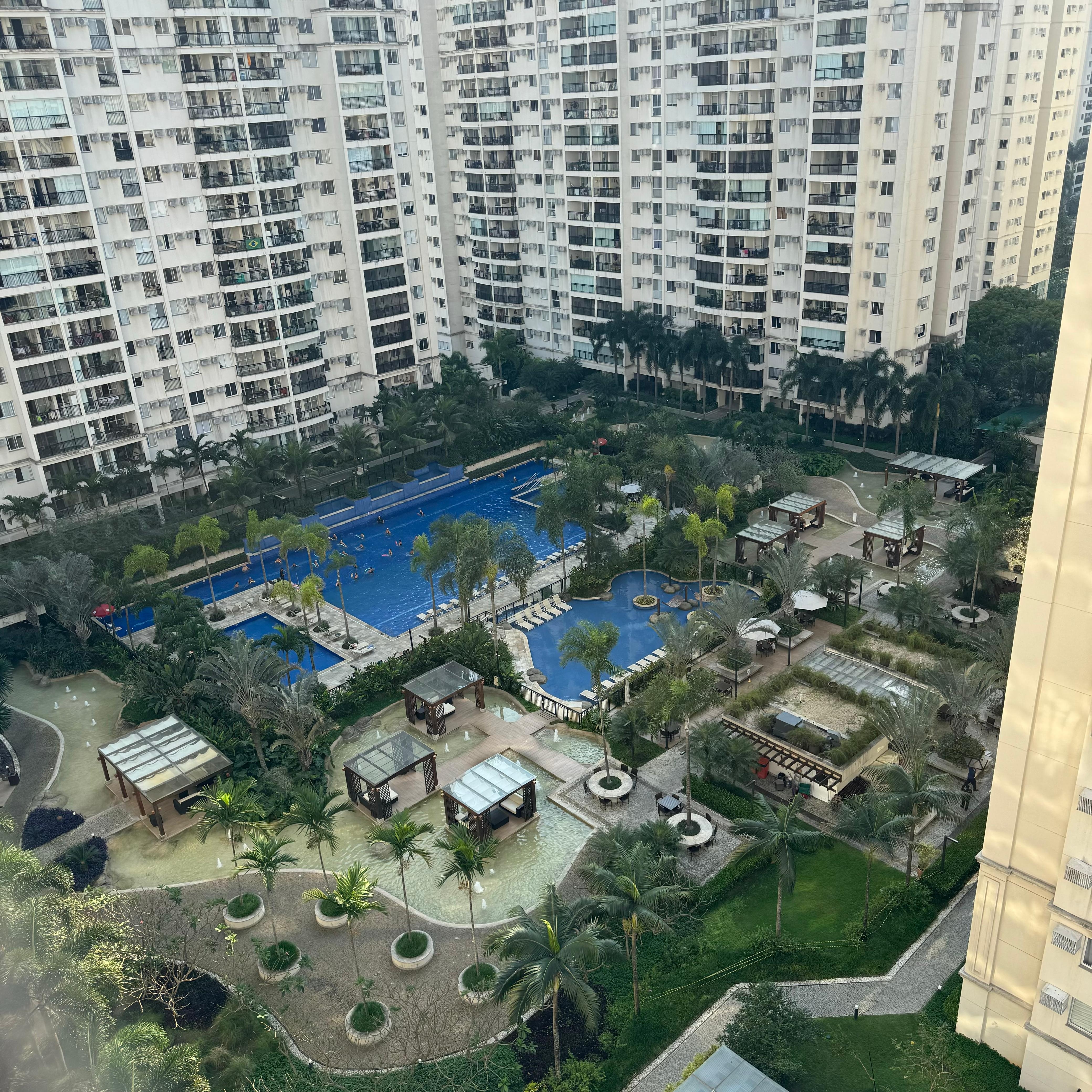 VENDO - APARTAMENTO AVENIDA VICE PRESIDENTE JOSE ALENCAR- JACAREPAGUÁ/RJ.
