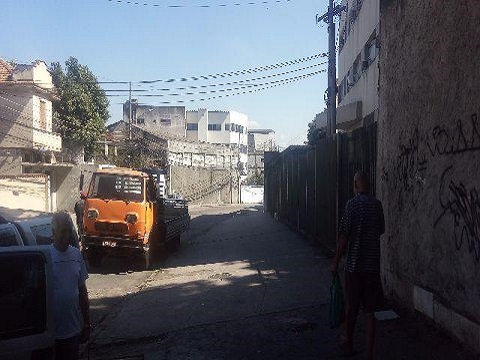 GALPÃO E DEPOSITO - RUA AGUIAR MOREIRA - BONSUCESSO/RJ.