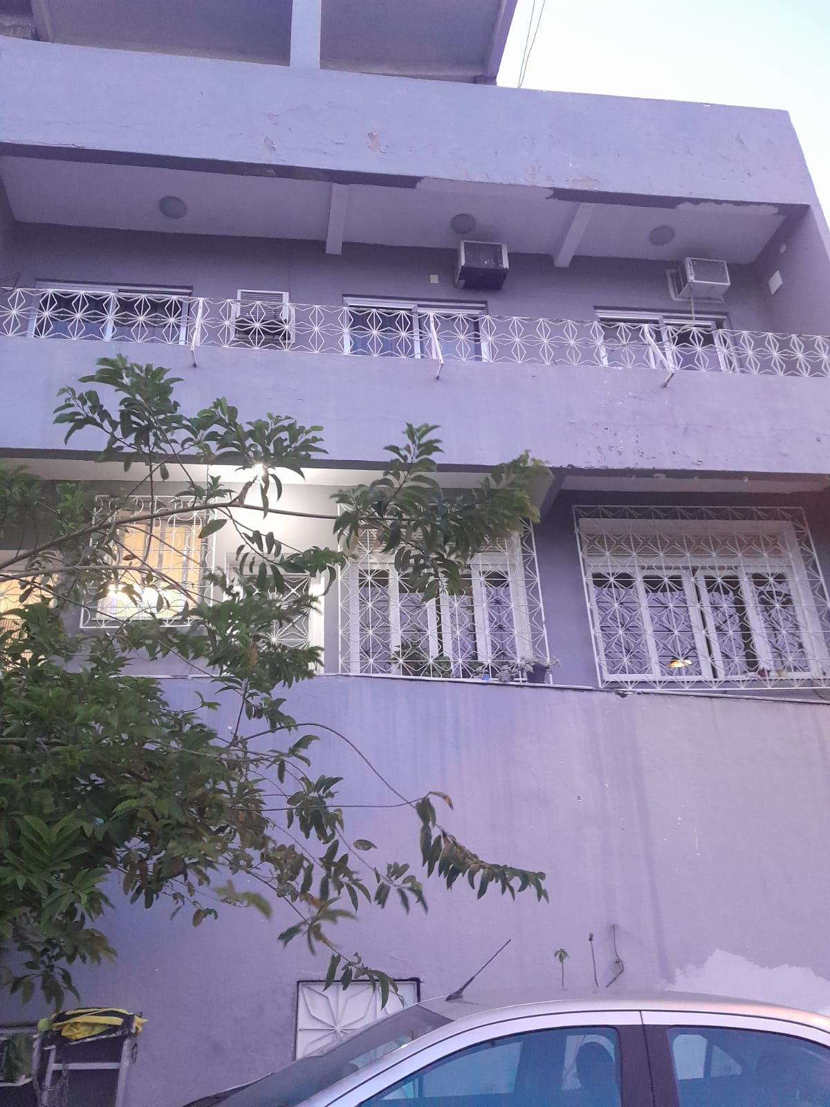  Casa de Vila, Rua Quatis 201, Tauá, Ilha do Governador/RJ.