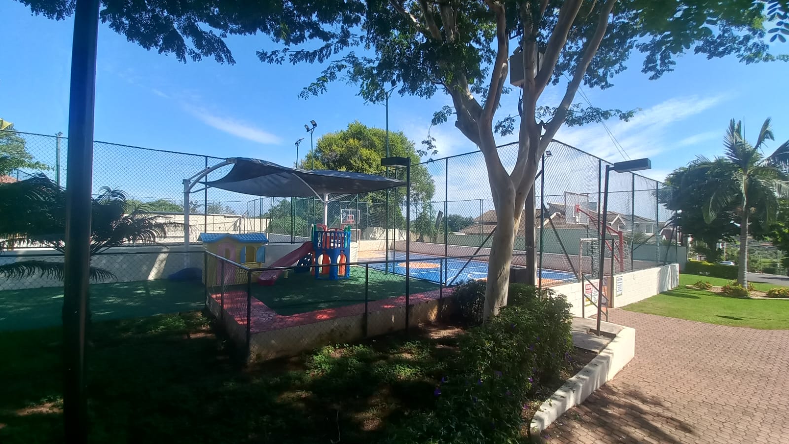 Casa Deslumbrante à Venda no Condomínio Parque do Varvito em Itu por $1.500.000,00