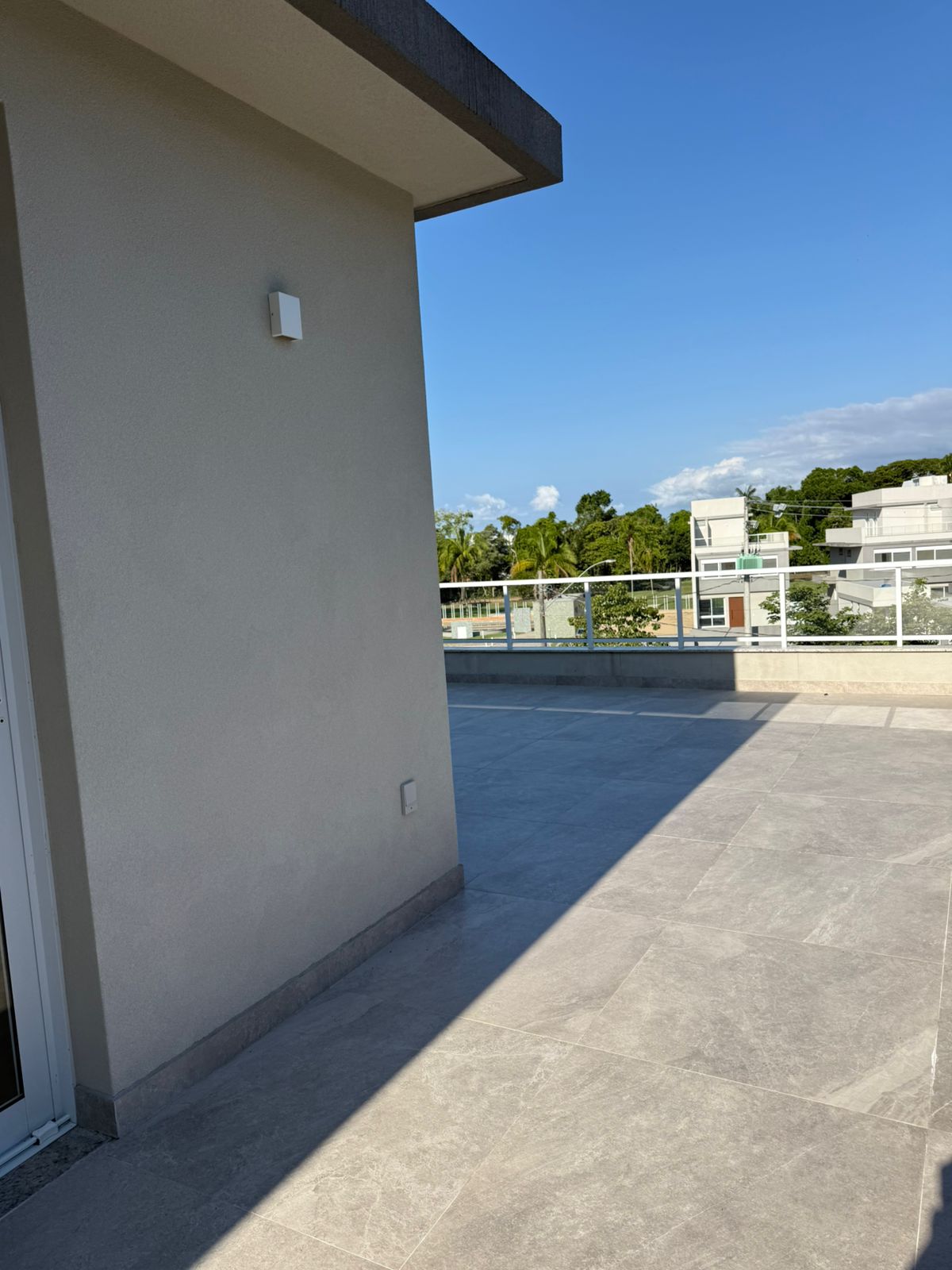 Casa em Condomínio com 6 Suítes na Riviera, Bertioga - SP 