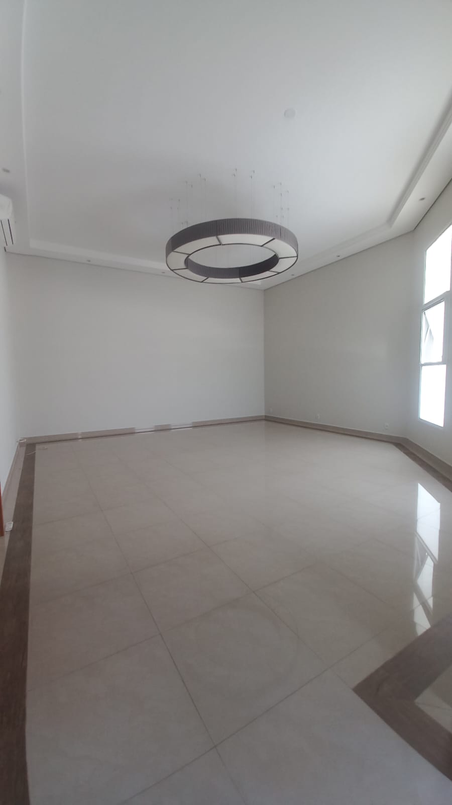 Casa Deslumbrante à Venda no Condomínio Parque do Varvito em Itu por $1.500.000,00