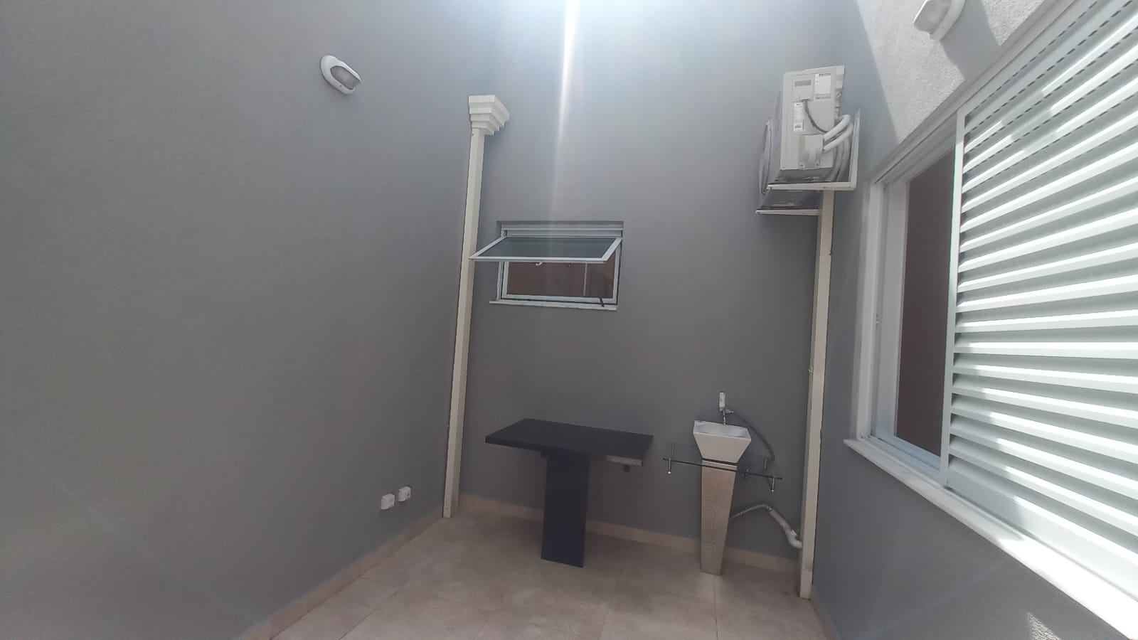 Casa Deslumbrante à Venda no Condomínio Parque do Varvito em Itu por $1.500.000,00