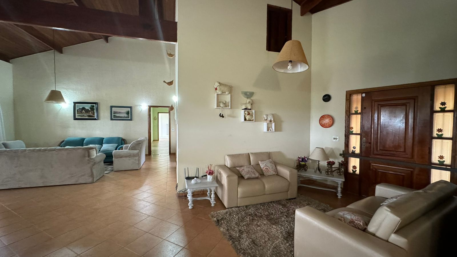 "Chácara dos Sonhos em Porto Feliz: Conforto, Luxo e Natureza Esperam por Você!"