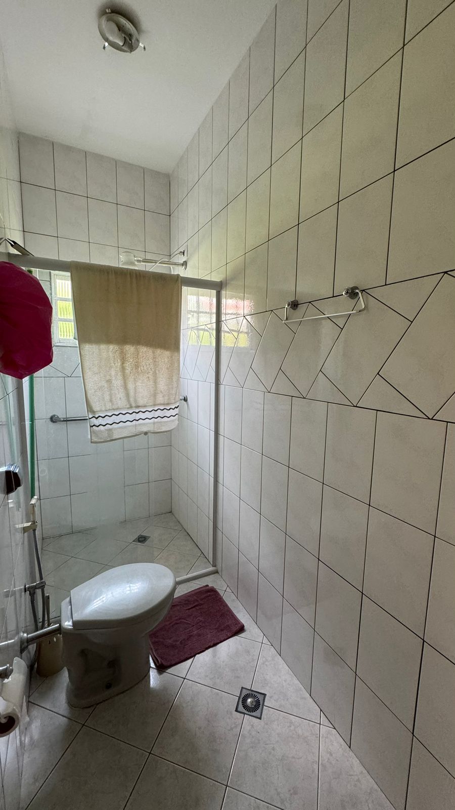 "Chácara dos Sonhos em Porto Feliz: Conforto, Luxo e Natureza Esperam por Você!"