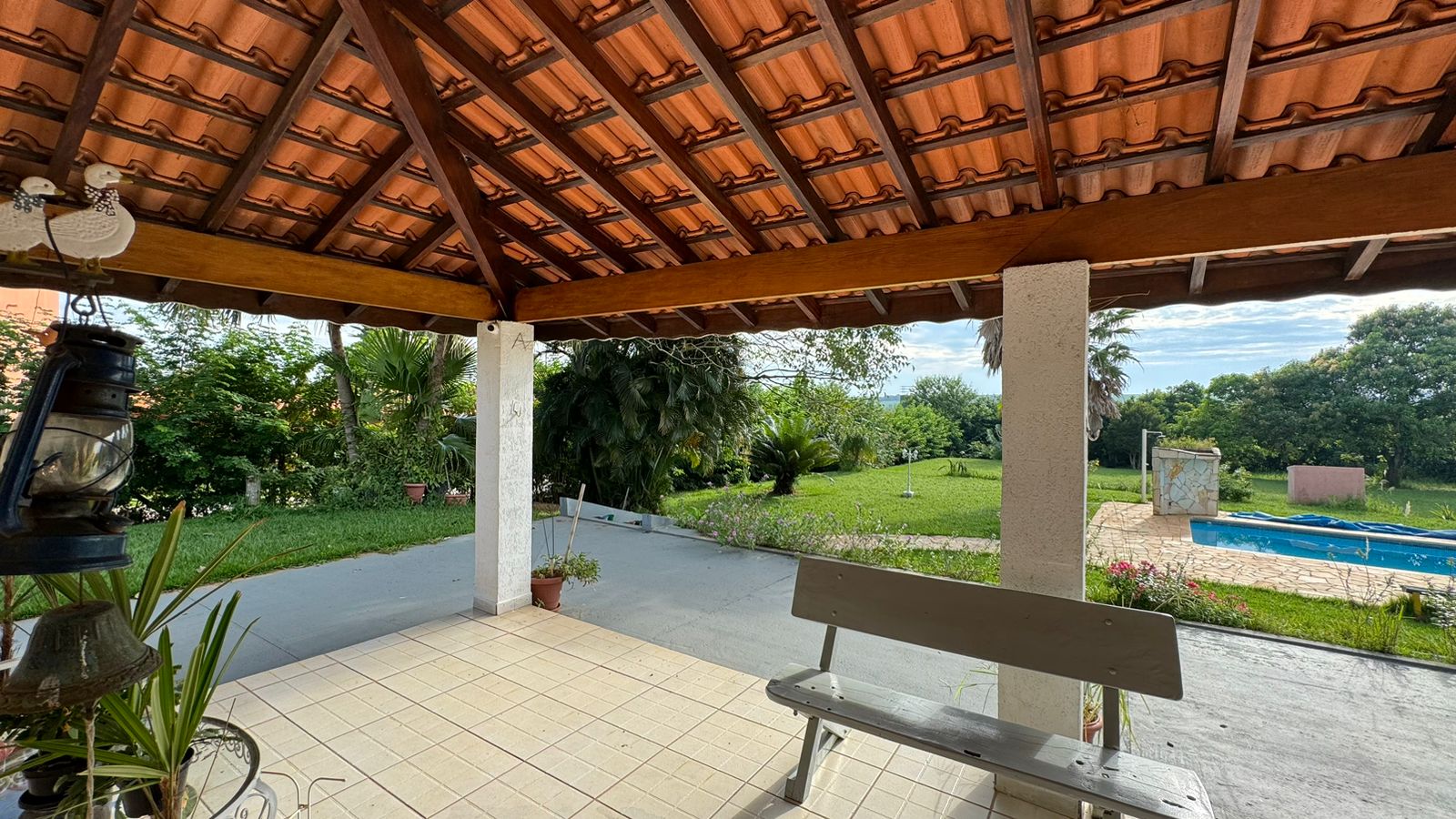 "Chácara dos Sonhos em Porto Feliz: Conforto, Luxo e Natureza Esperam por Você!"