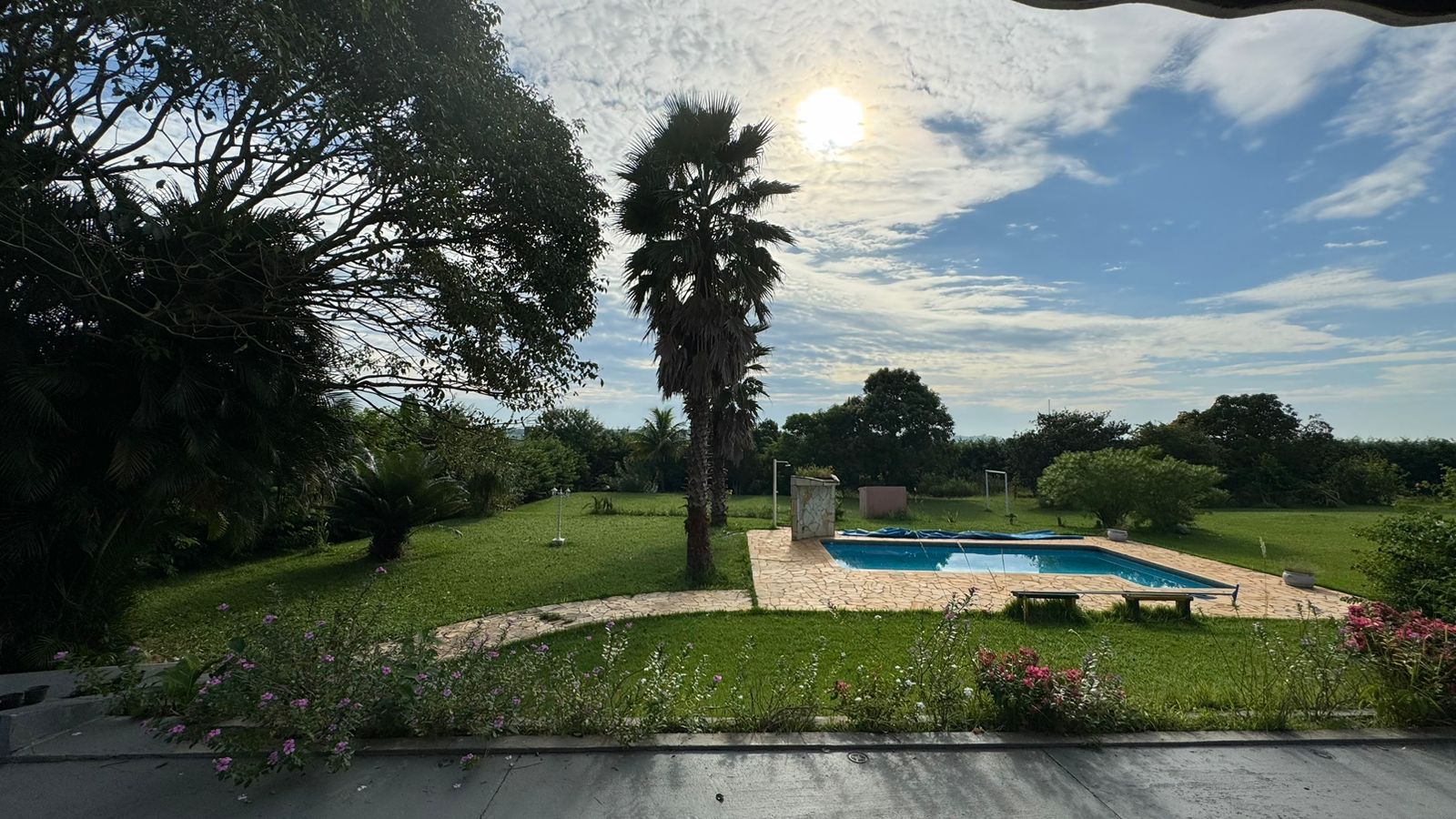 "Chácara dos Sonhos em Porto Feliz: Conforto, Luxo e Natureza Esperam por Você!"