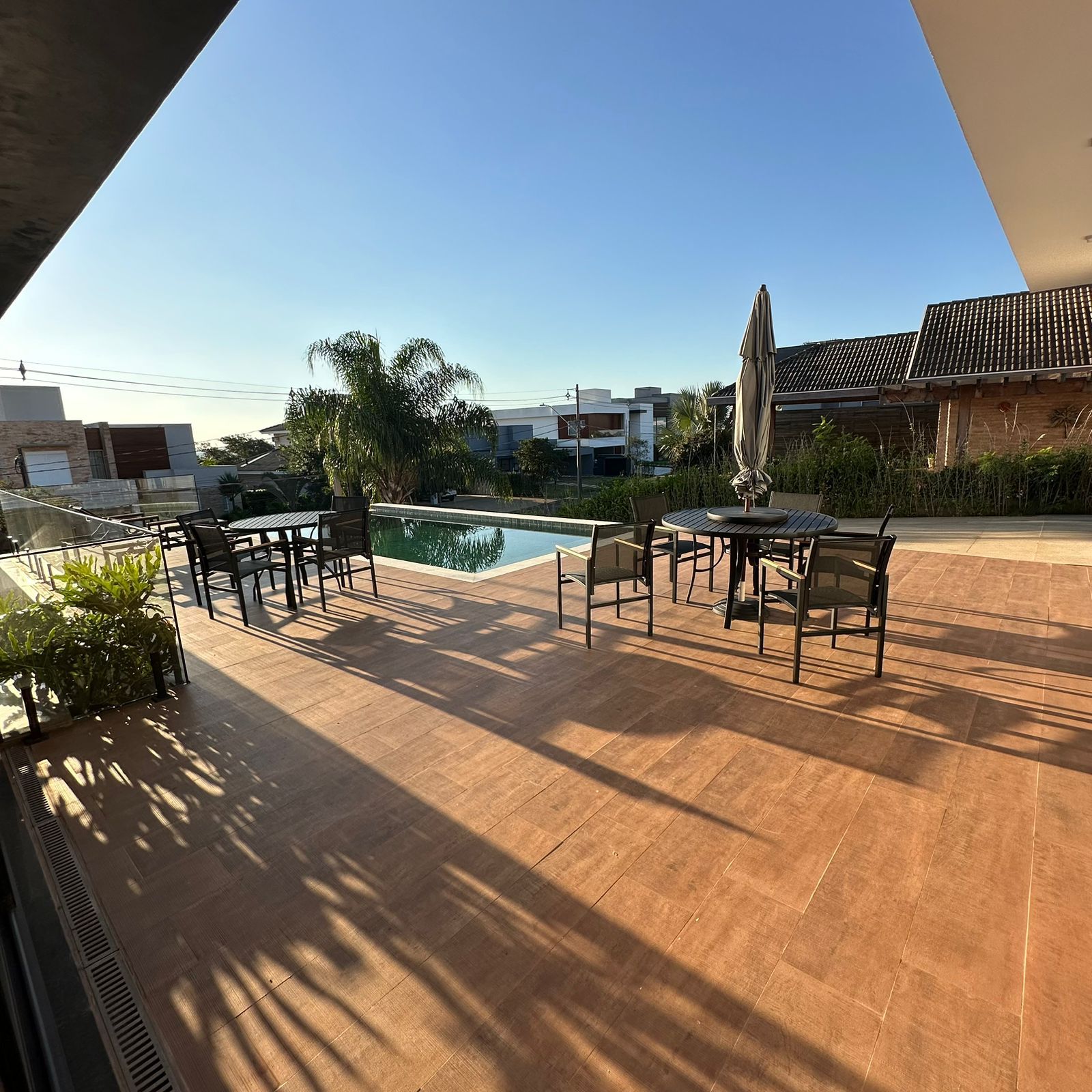 Luxuosa Casa à Venda no Condomínio Xapada – R$ 2.800.000,00