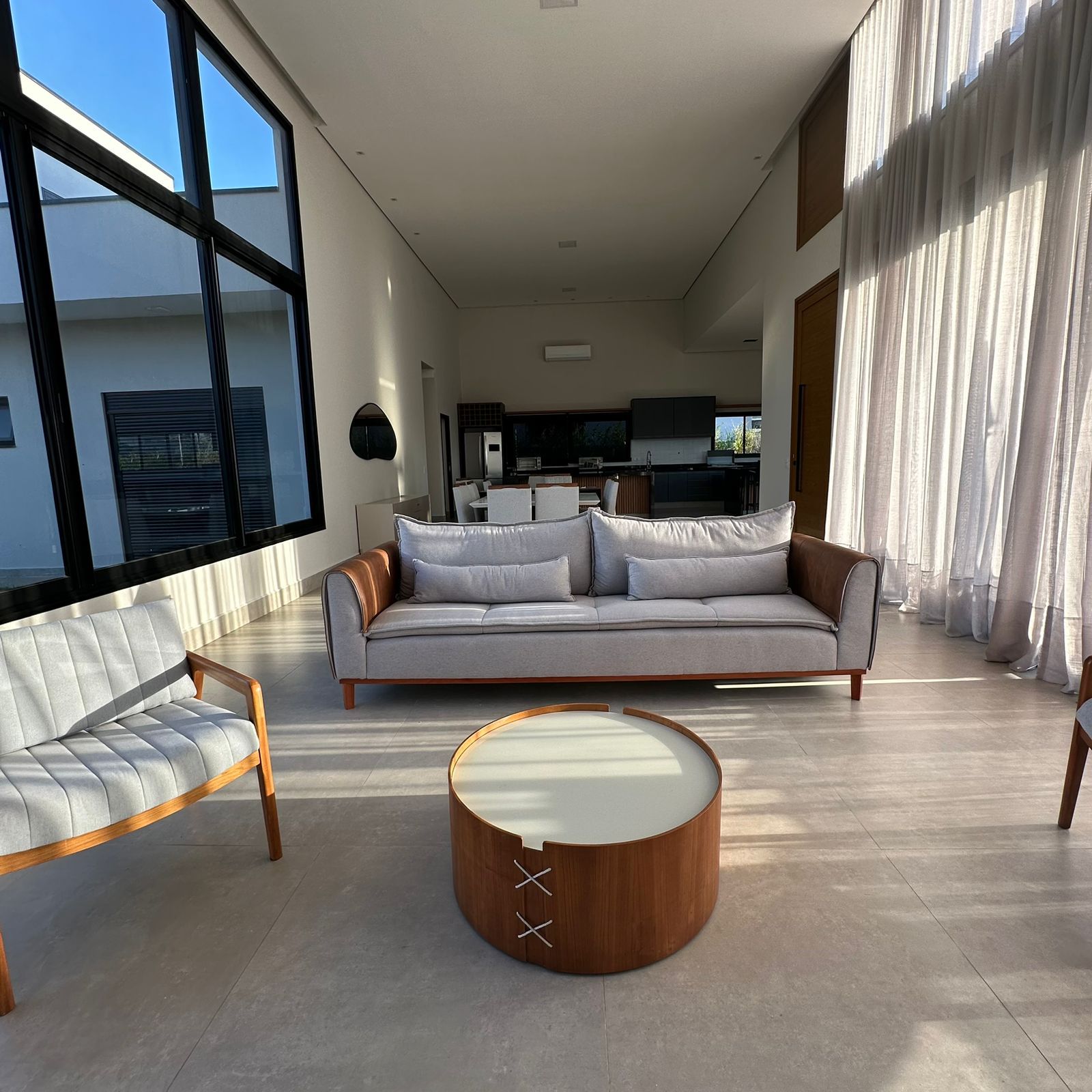 Luxuosa Casa à Venda no Condomínio Xapada – R$ 2.800.000,00
