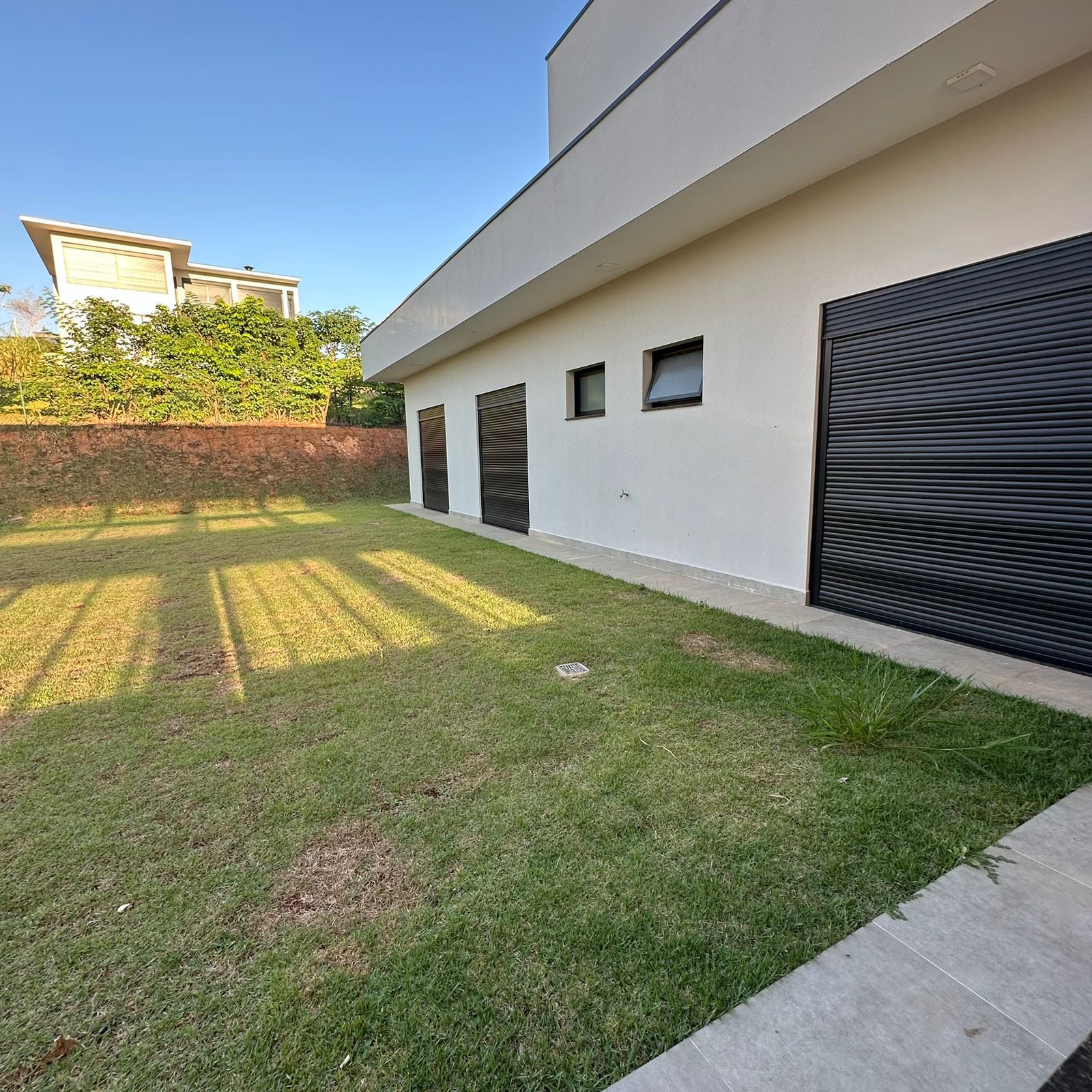 Luxuosa Casa à Venda no Condomínio Xapada – R$ 2.800.000,00