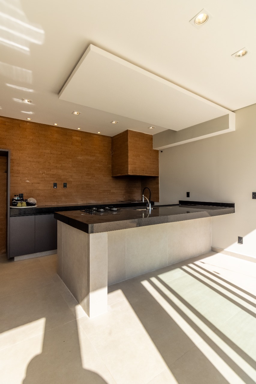 CASA EM CONDOMINIO ALPHAVILLE NOVA ESPLANADA 4