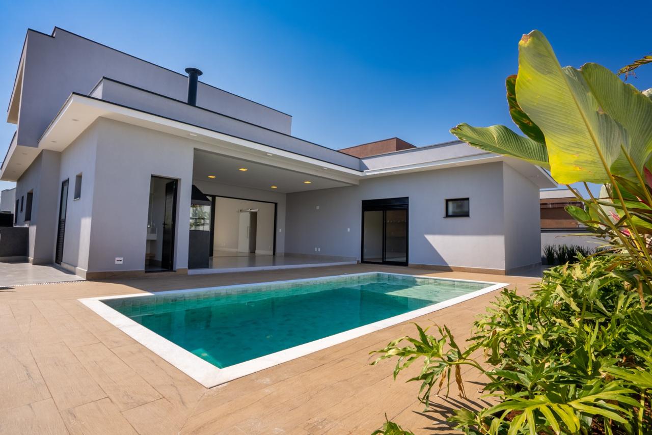 Casa Térrea à Venda no Condomínio Portal dos Bandeirantes - Salto!