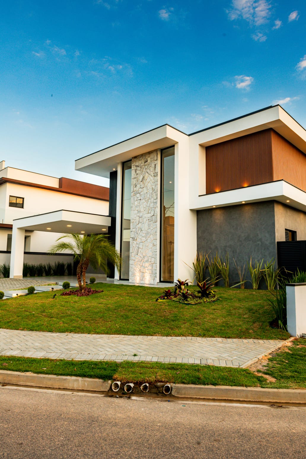 Casa Térrea à Venda no Condomínio Portal dos Bandeirantes - Salto!