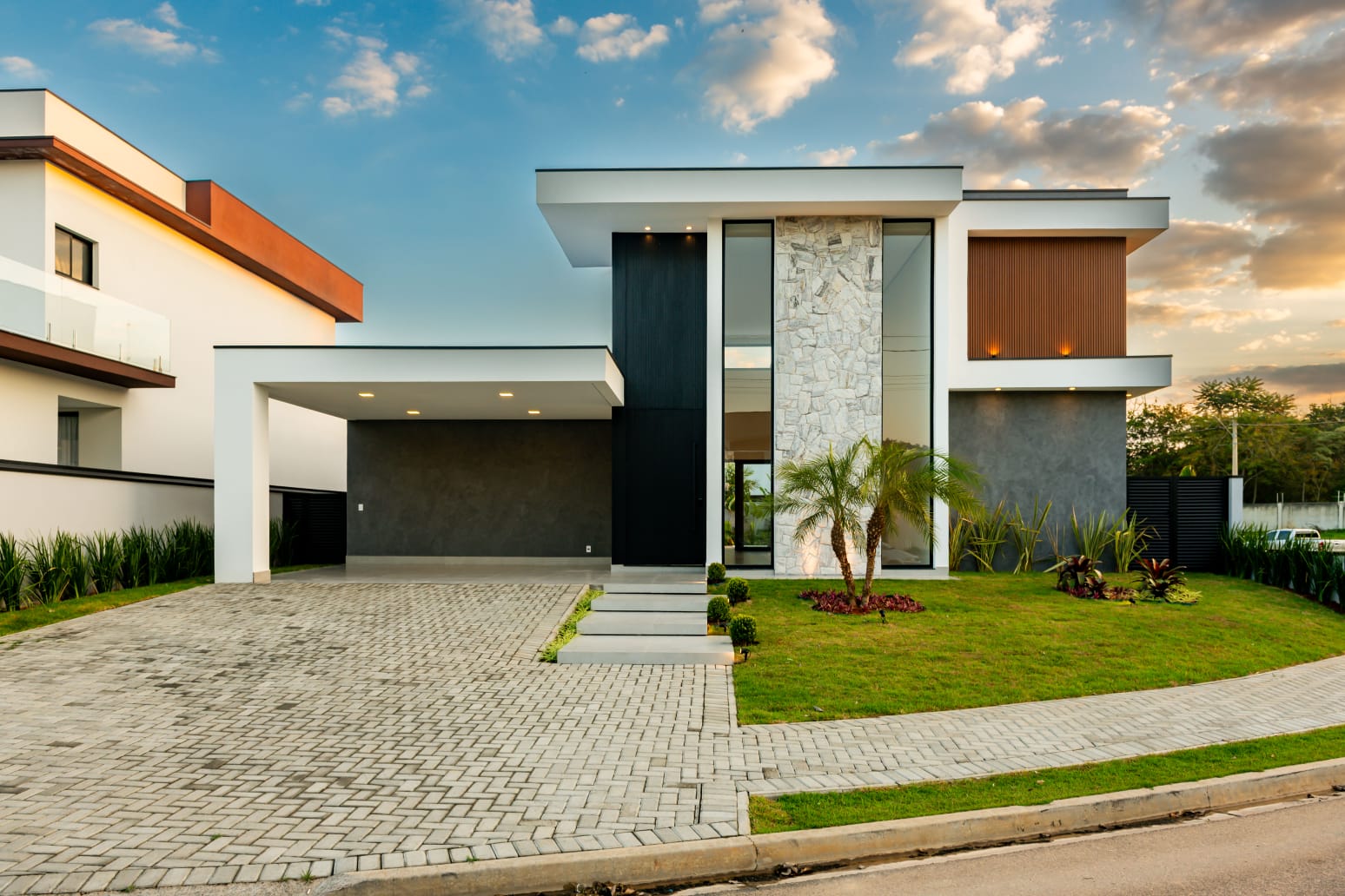 Casa Térrea à Venda no Condomínio Portal dos Bandeirantes - Salto!
